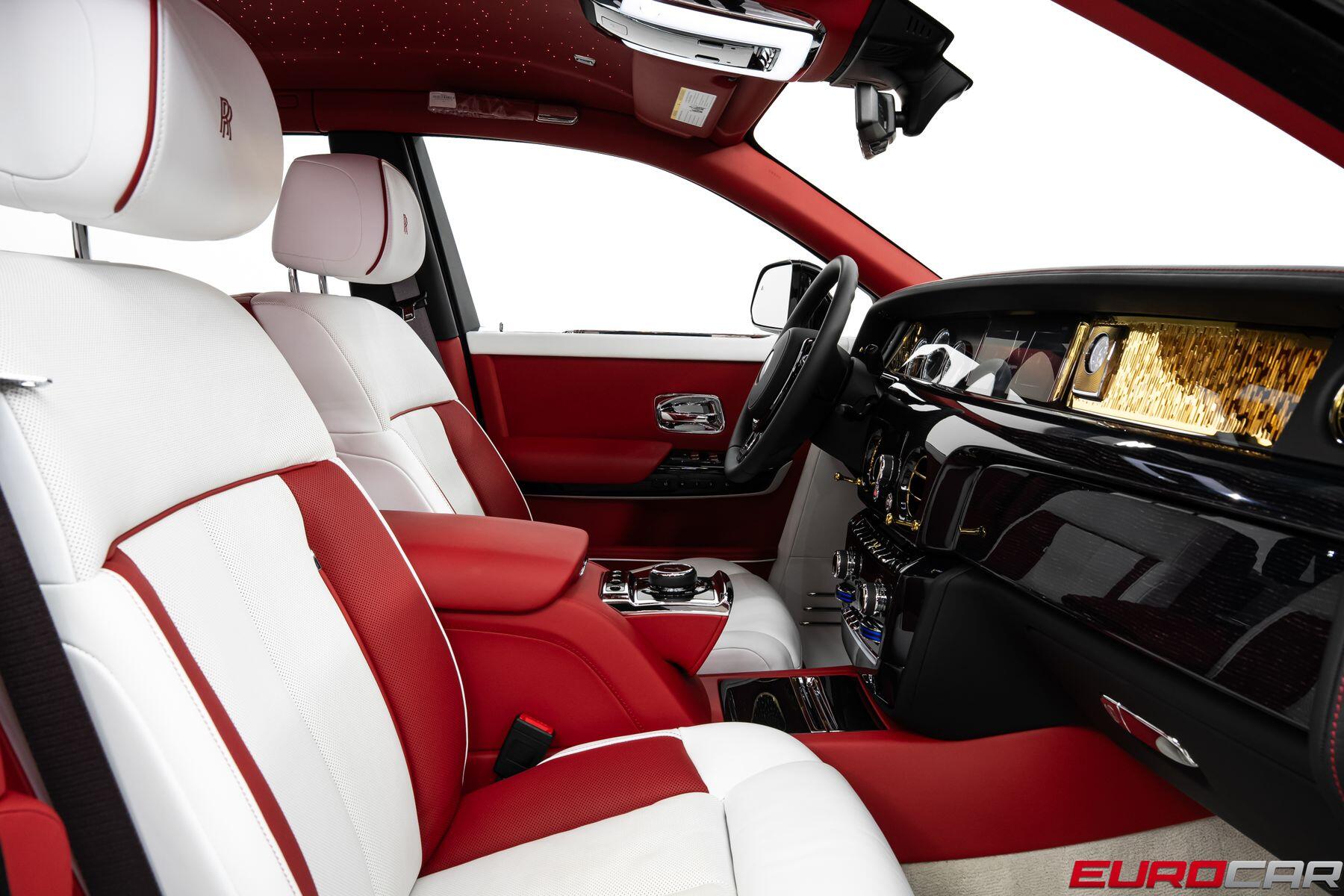 2023 Rolls-Royce Phantom EWB *CASCADE GOLD PASSENGER FASCIA*Image 36