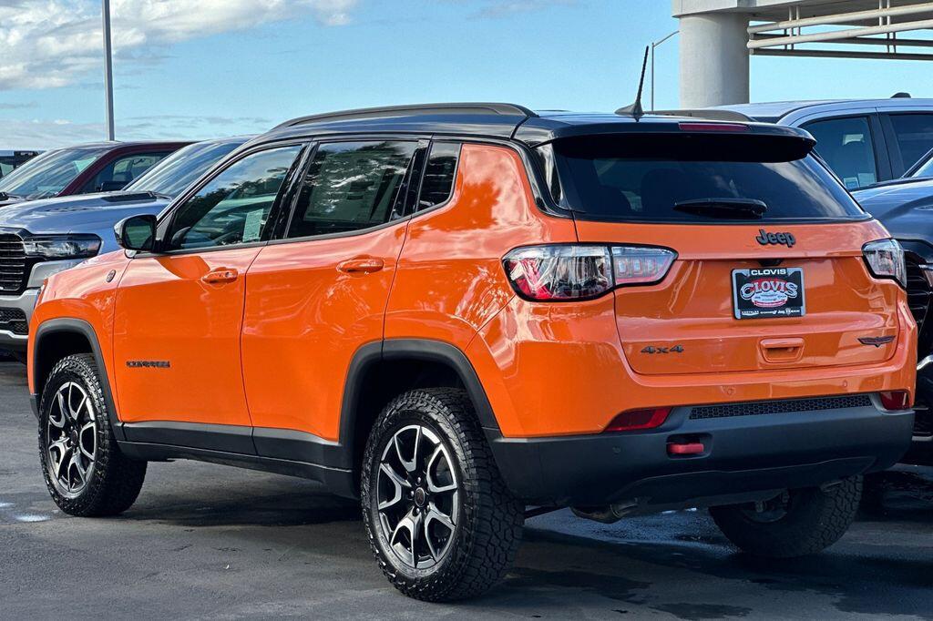 2026 Jeep Compass Trailhawk - Photo 6