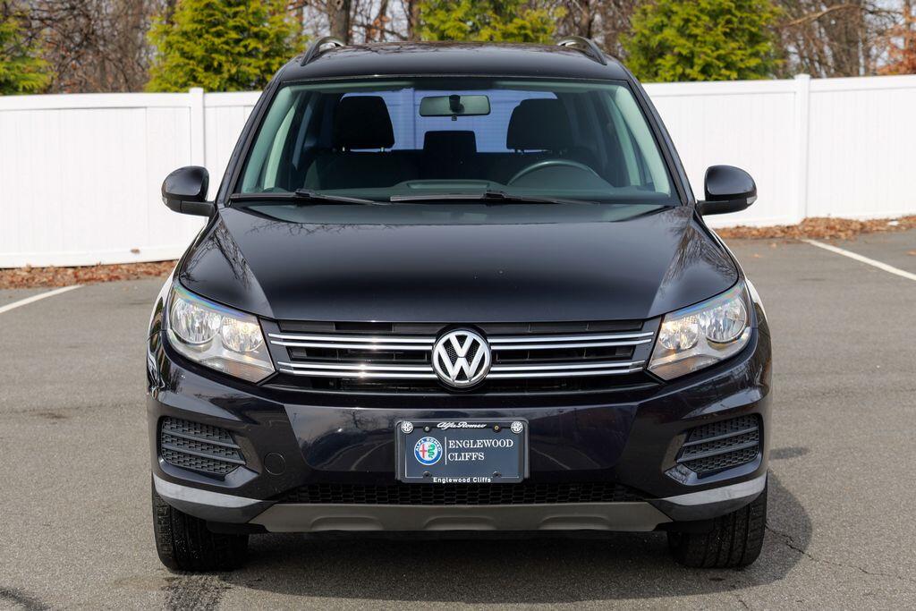 Used 2018 Volkswagen Tiguan Limited Base with VIN WVGAV7AX5JK003374 for sale in Englewood Cliffs, NJ