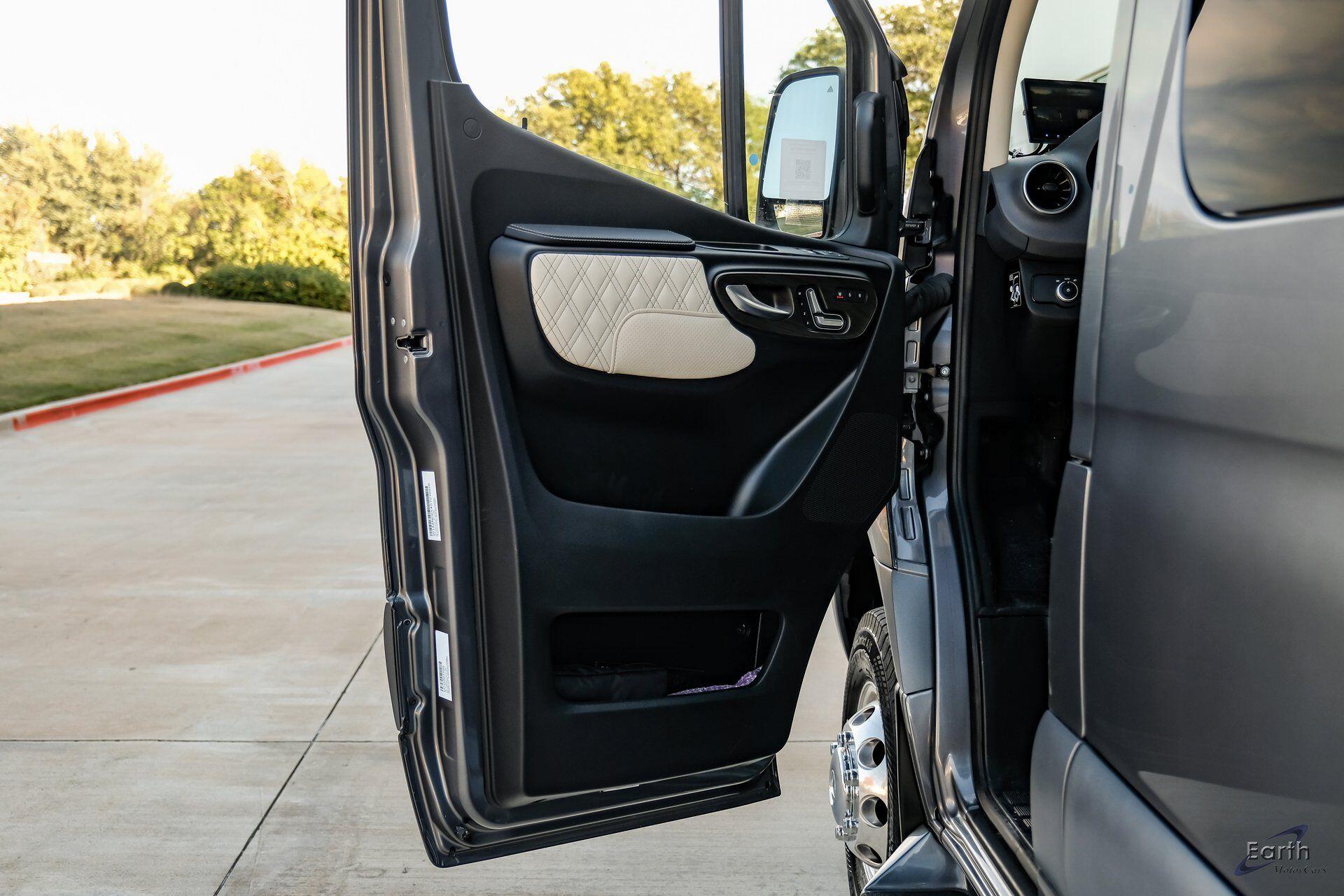 2025 Mercedes-Benz Sprinter Cargo Van Base - Photo 112