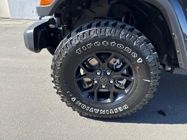 2025 Jeep Gladiator Willys - Photo 22