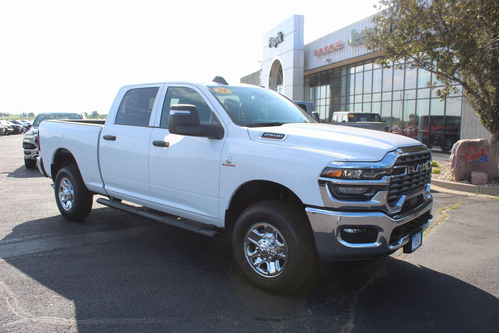 2025 RAM 2500 Tradesman - Photo 7