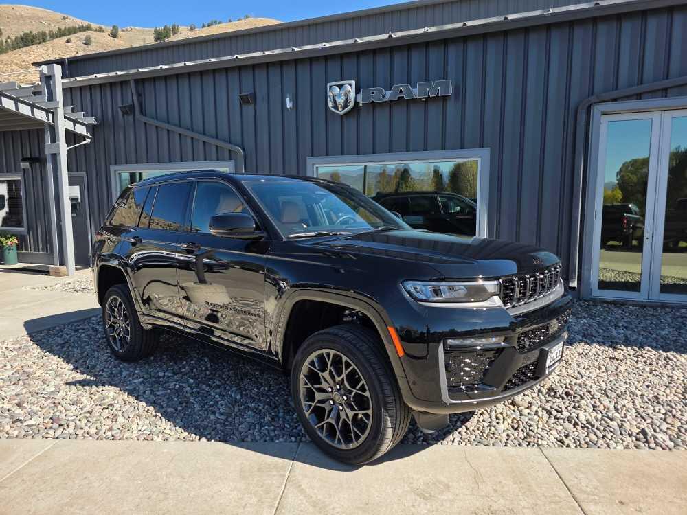 2027 Jeep Grand Cherokee Summit