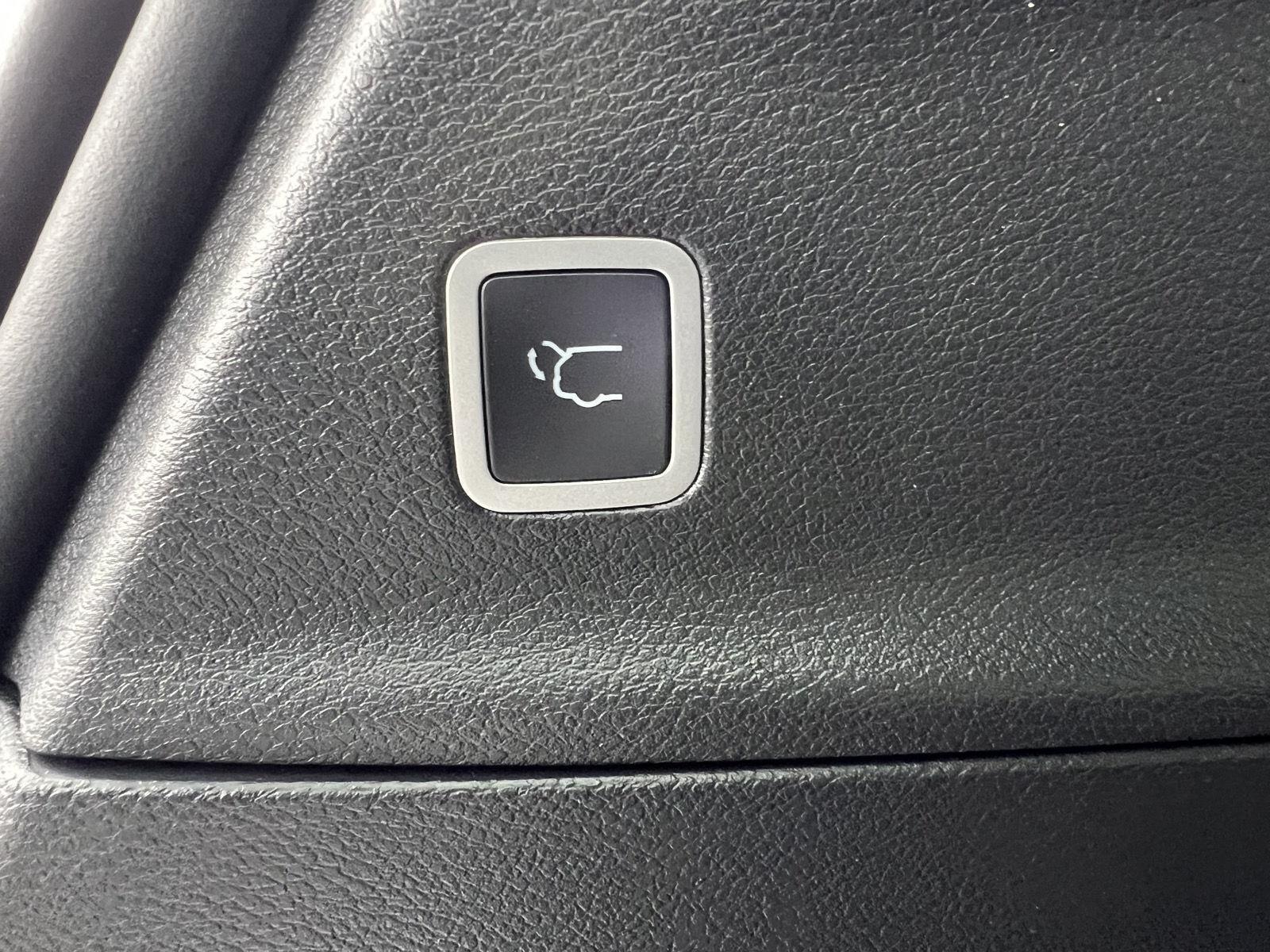 2026 Chrysler Voyager LX - Photo 51