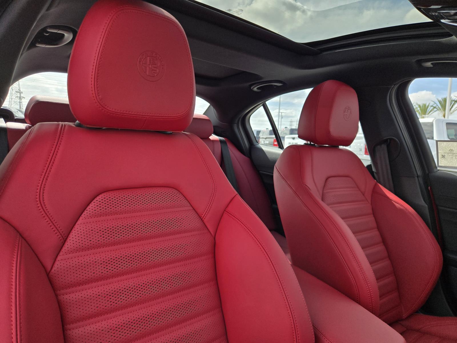 2026 Alfa Romeo Giulia Base - Photo 31
