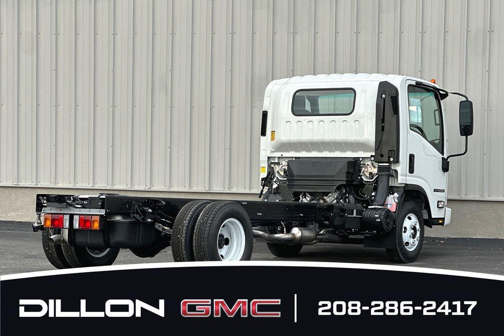 2024 Isuzu NPR HD - Photo 7