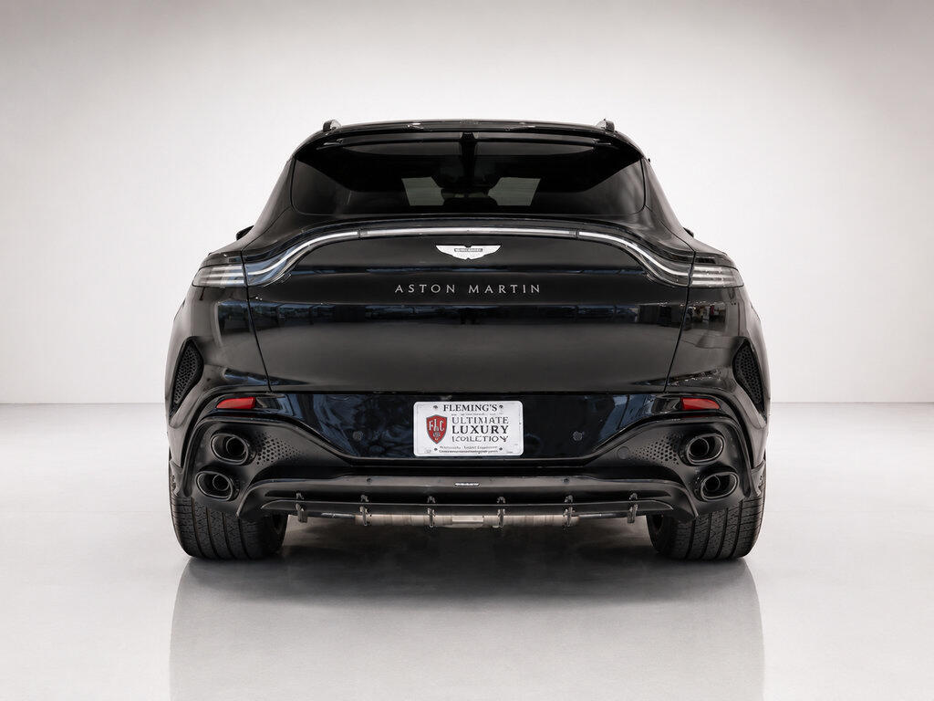 2026 Aston Martin DBX S - Photo 12