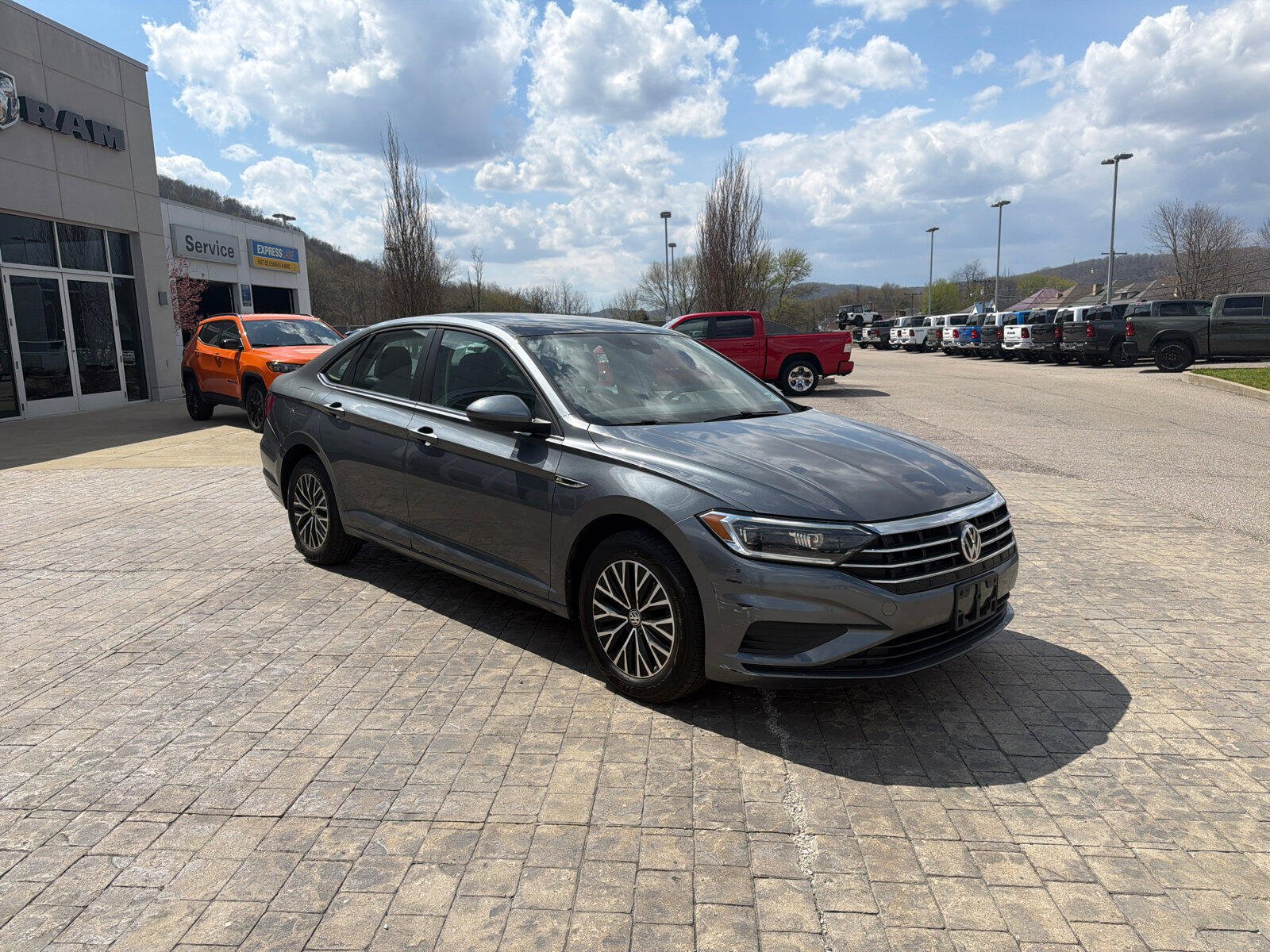 Used 2019 Volkswagen Jetta SEL with VIN 3VWE57BU9KM075860 for sale in Newell, WV