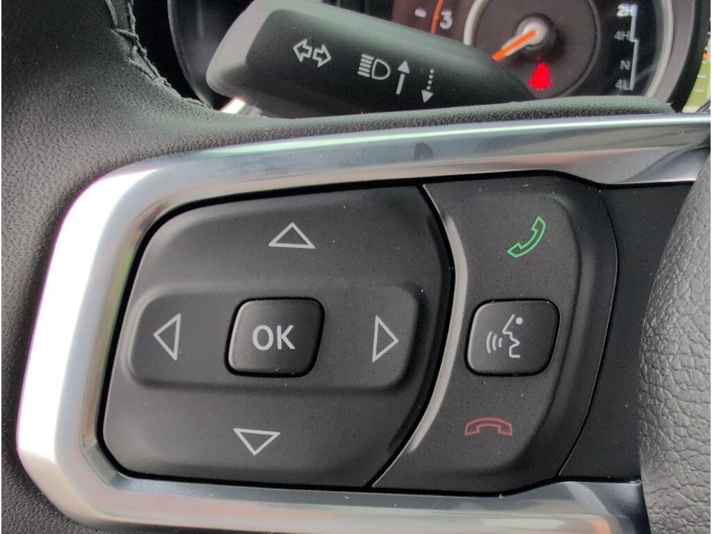 2025 Jeep Wrangler 4-Door Sahara - Photo 25