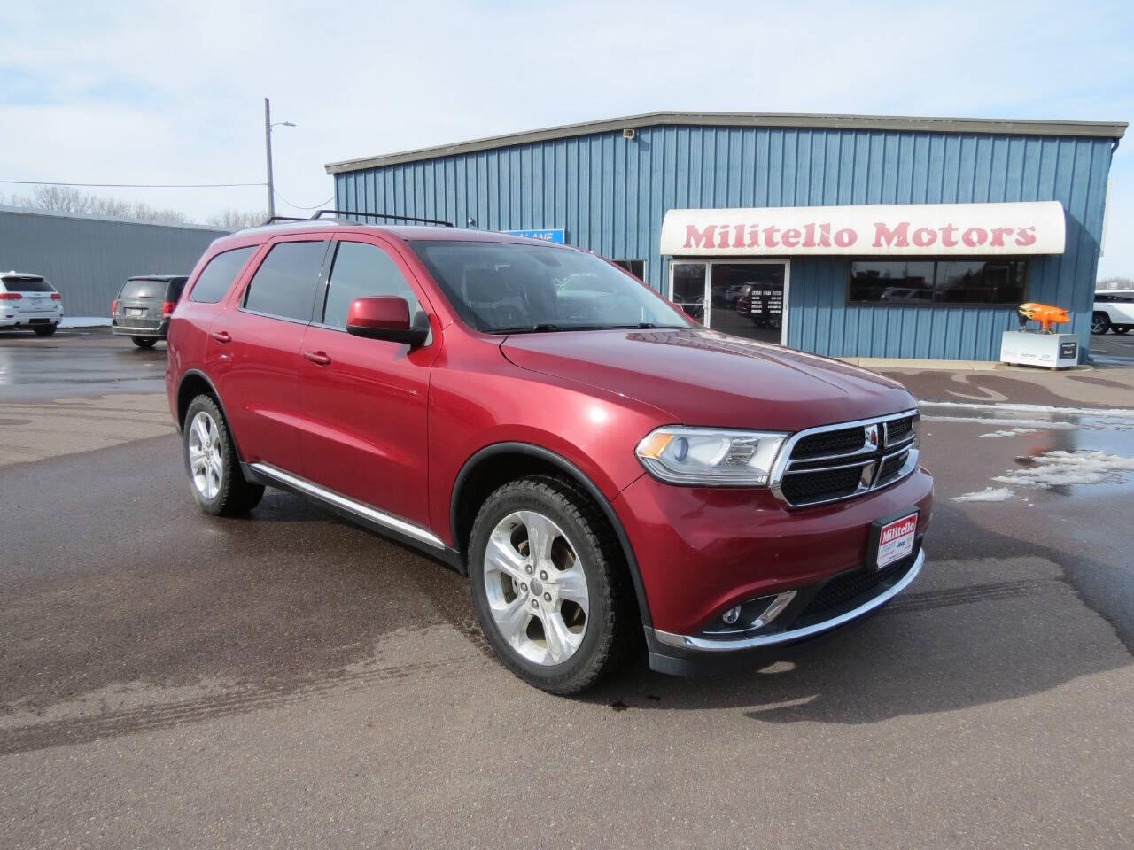 Used 2014 Dodge Durango SXT with VIN 1C4RDJAG4EC438720 for sale in Fairmont, Minnesota