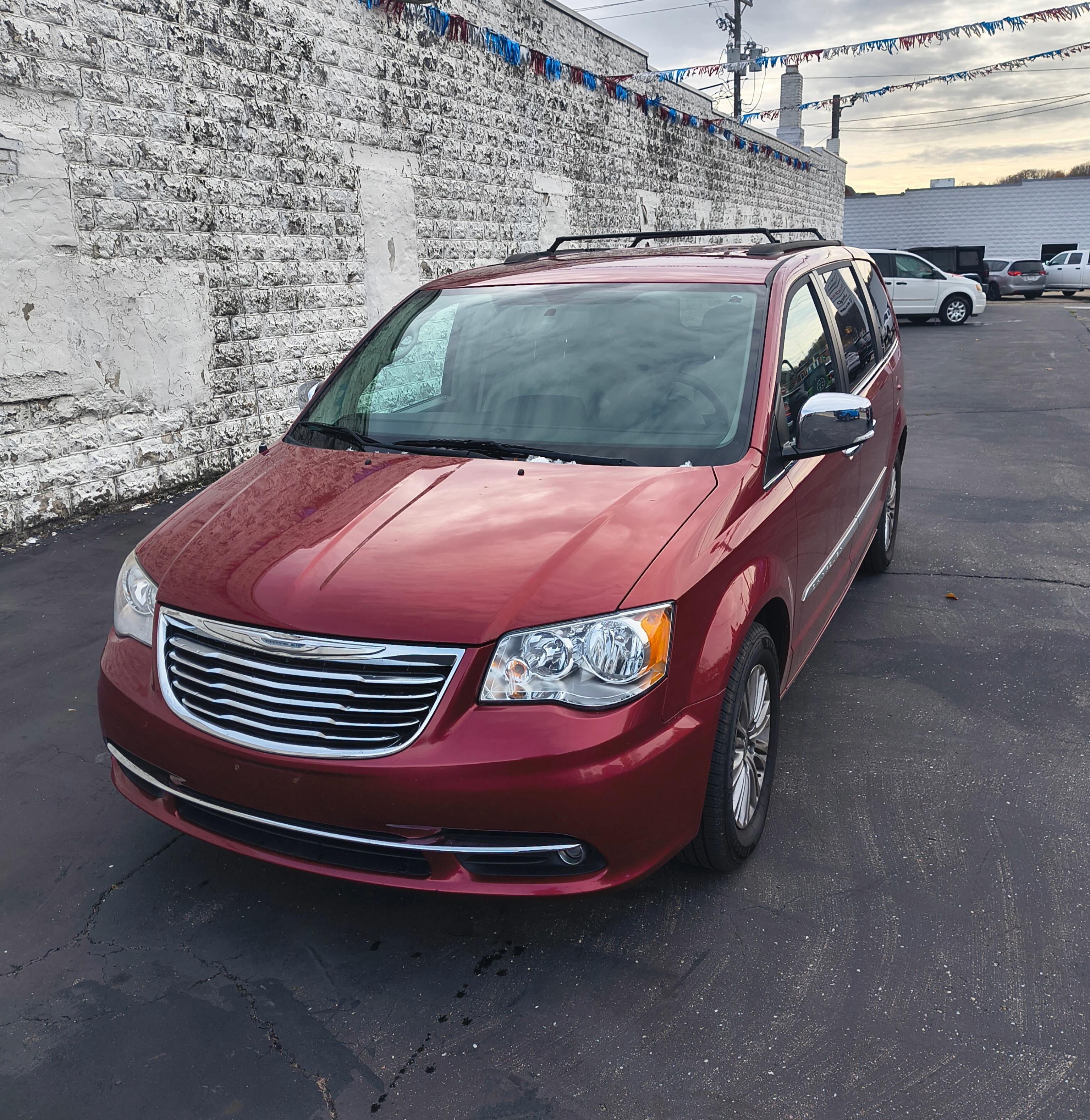 2015 Chrysler Town & Country Touring-L