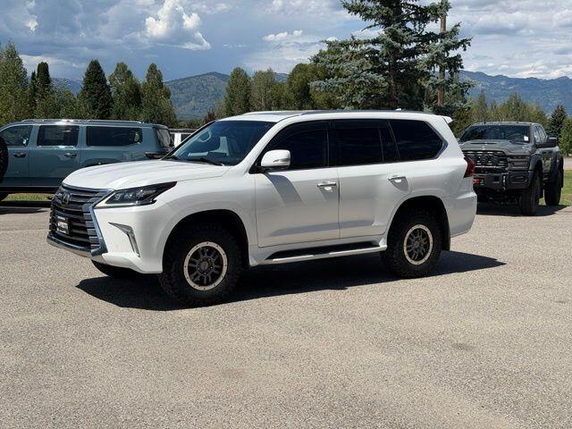 2017 Lexus LX 570 570