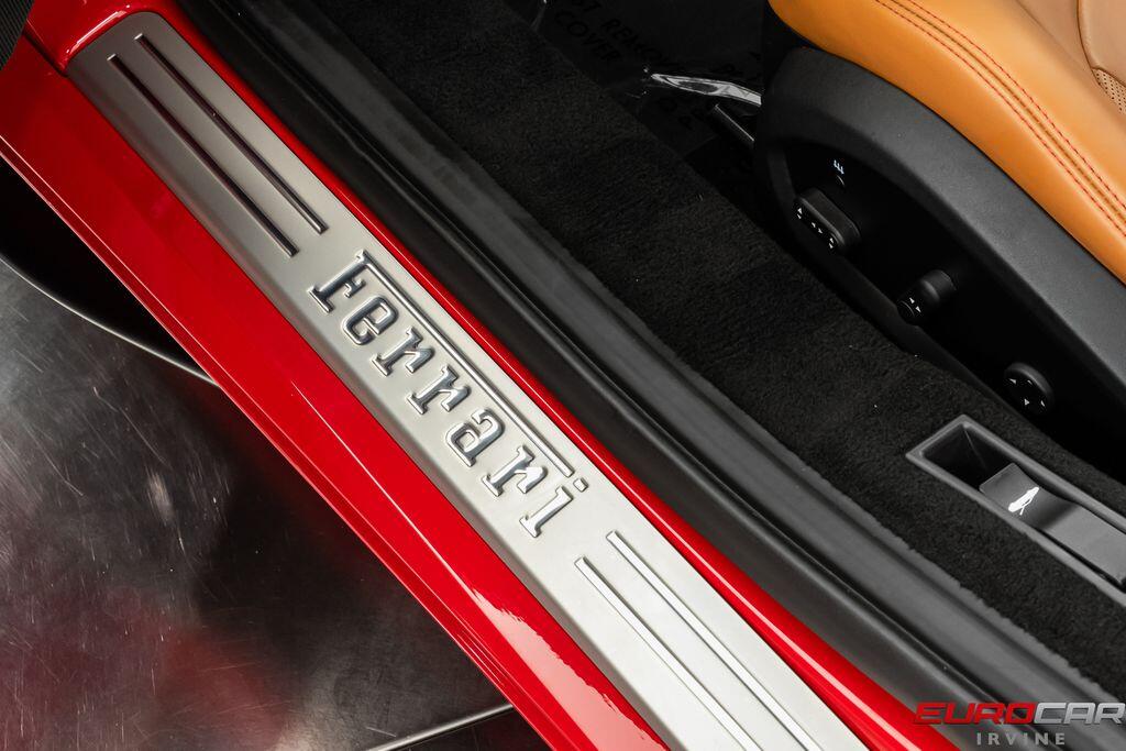 2021 Ferrari F8 Tributo *CARBON STEERING WHEEL * FULL ELECTRIC SEATS*Image 47