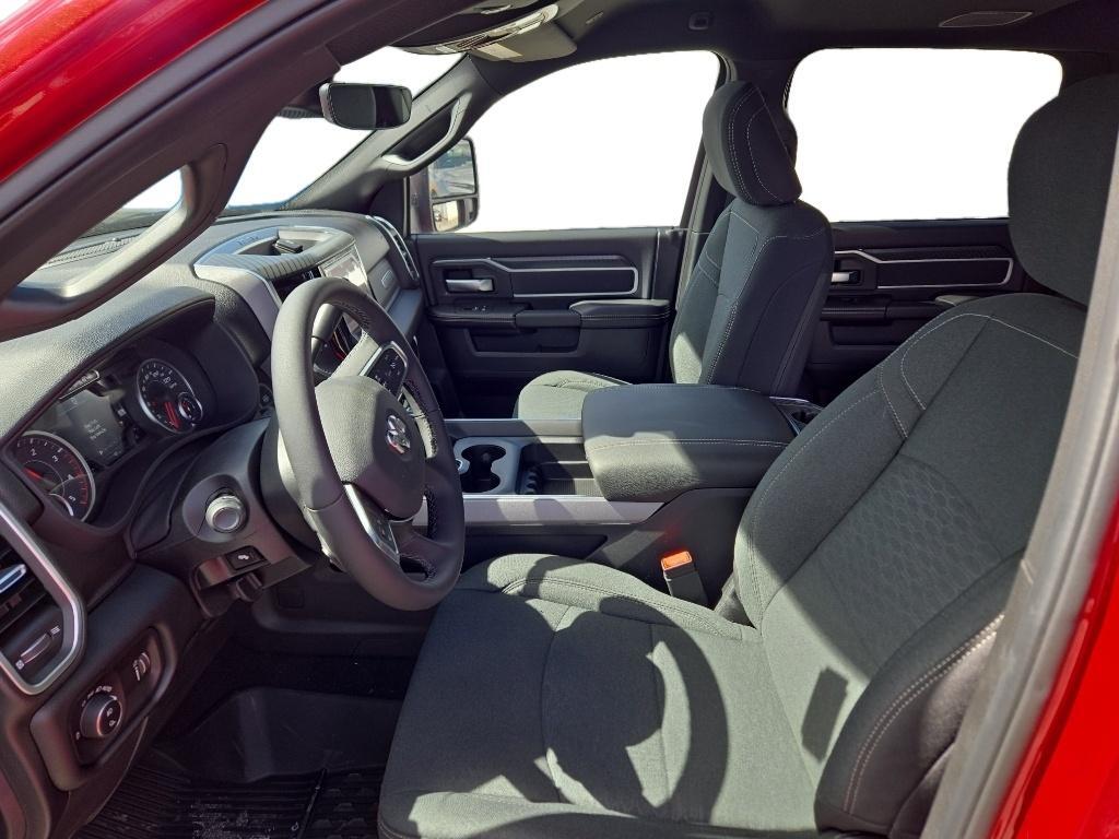 2025 RAM 3500 Big Horn - Photo 7