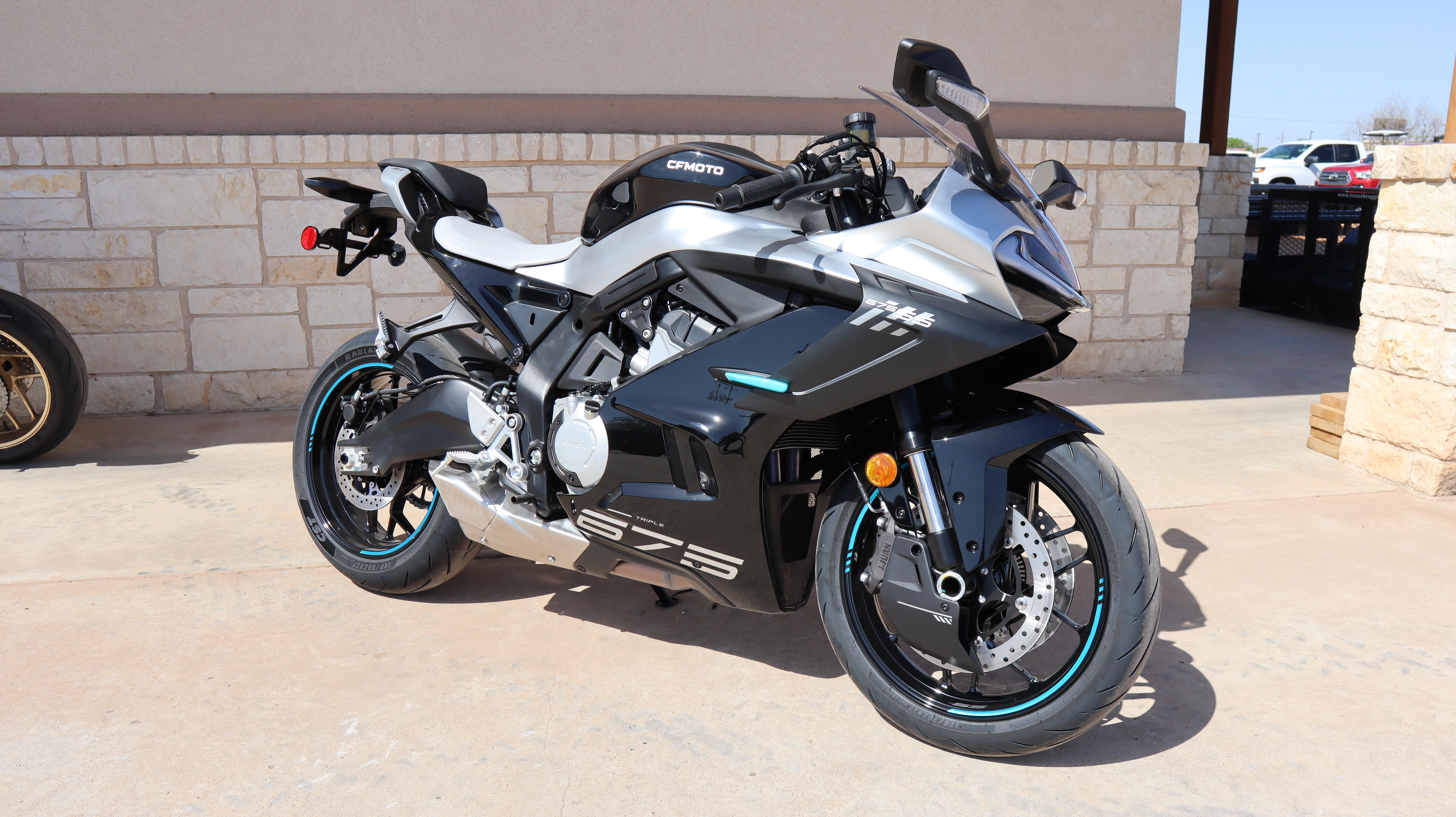 New 2026 CFMOTO 675SS | Family Powersports