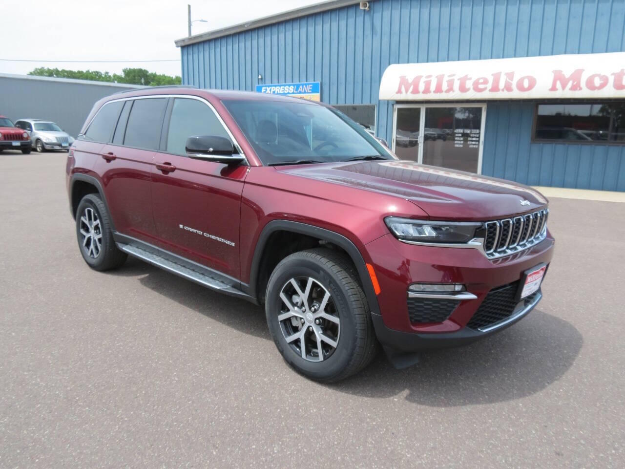 Used 2025 Jeep Grand Cherokee Limited with VIN 1C4RJHBG6SC282000 for sale in Fairmont, Minnesota