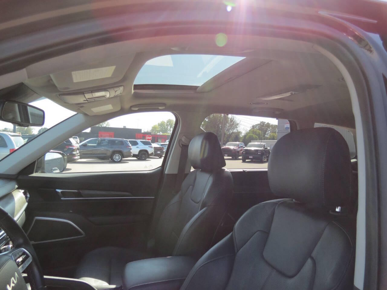 2022 Kia Telluride EX - Photo 21