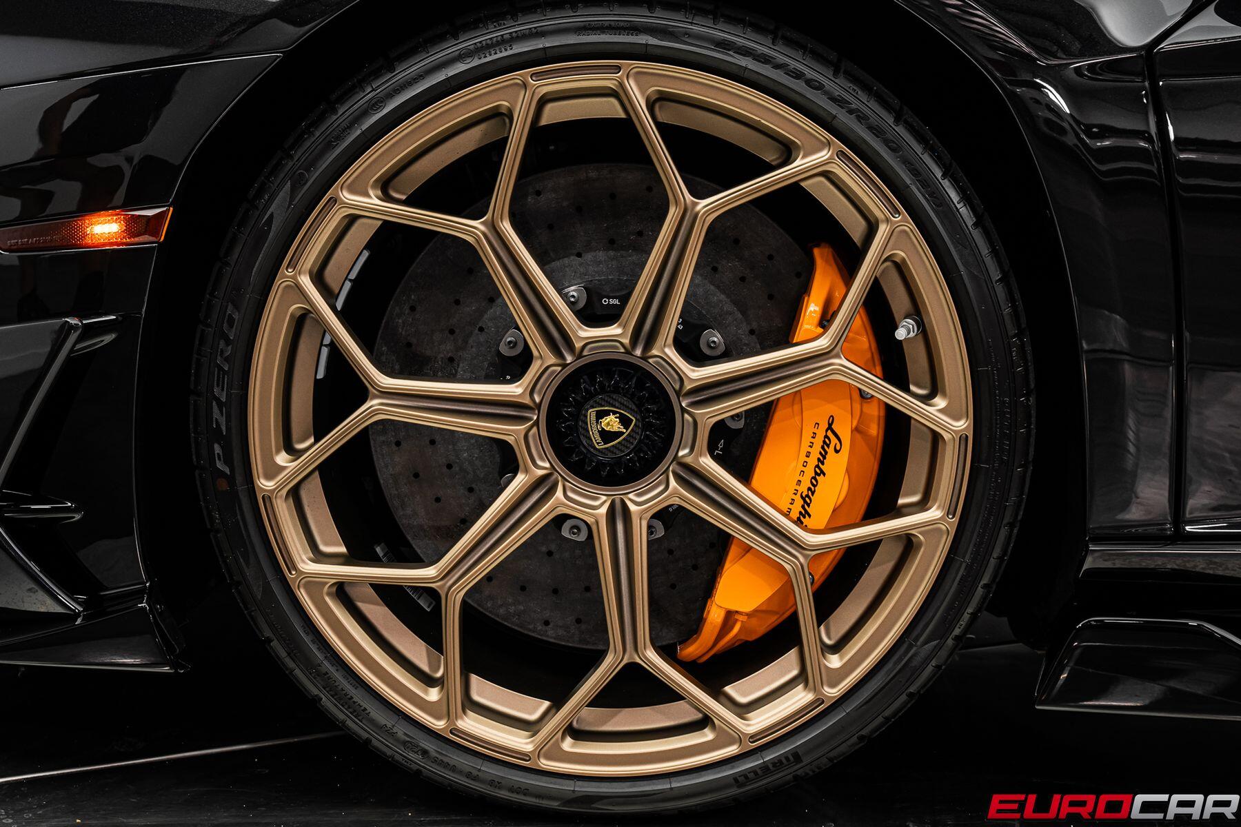 2021 Lamborghini Aventador SVJ Roadster *ONLY 470 MILES * CARBON ELECTRIC SEATS*Image 31