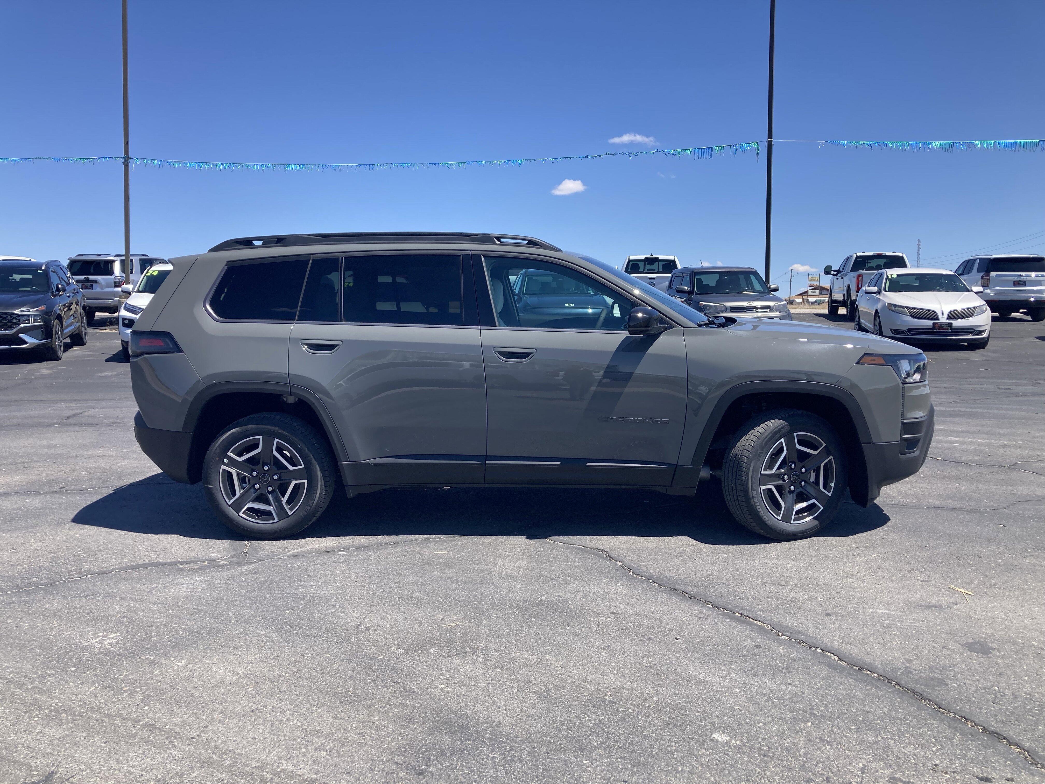 2026 Jeep Cherokee Limited HEV 4X4's photo