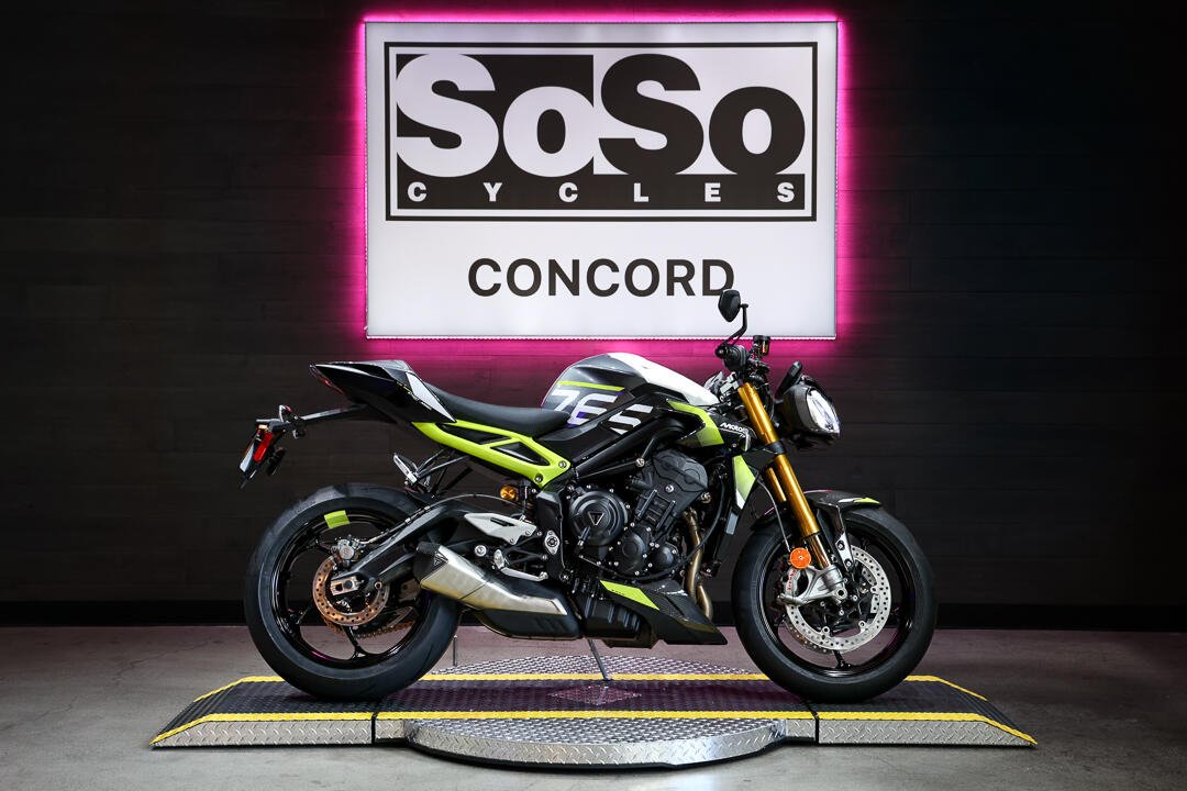 2026 Triumph Street Triple 765 Moto2
