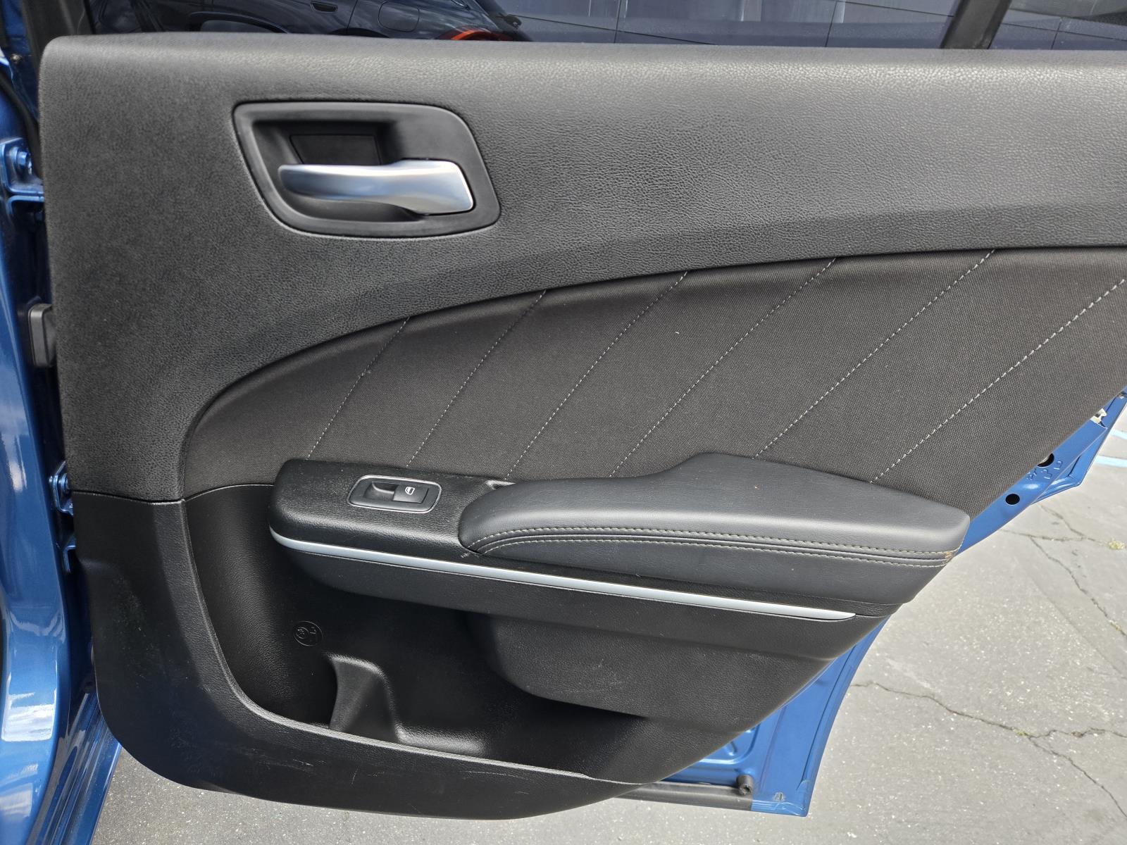 2022 Dodge Charger SXT - Photo 30