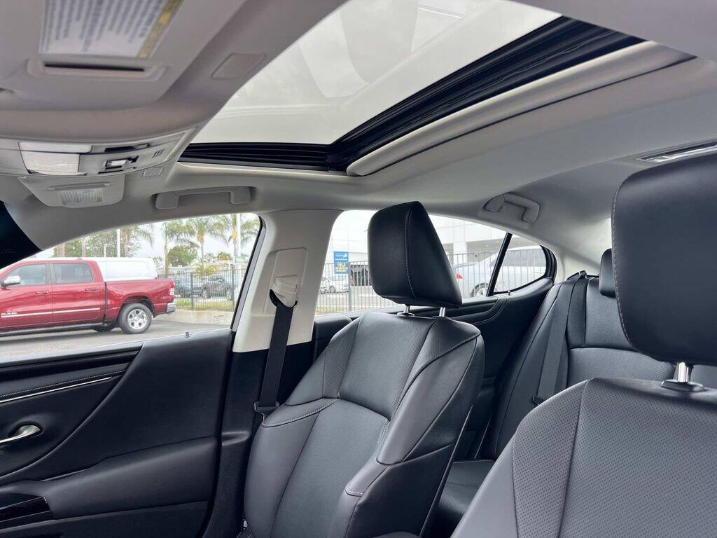 2023 Lexus ES 350 - Photo 20