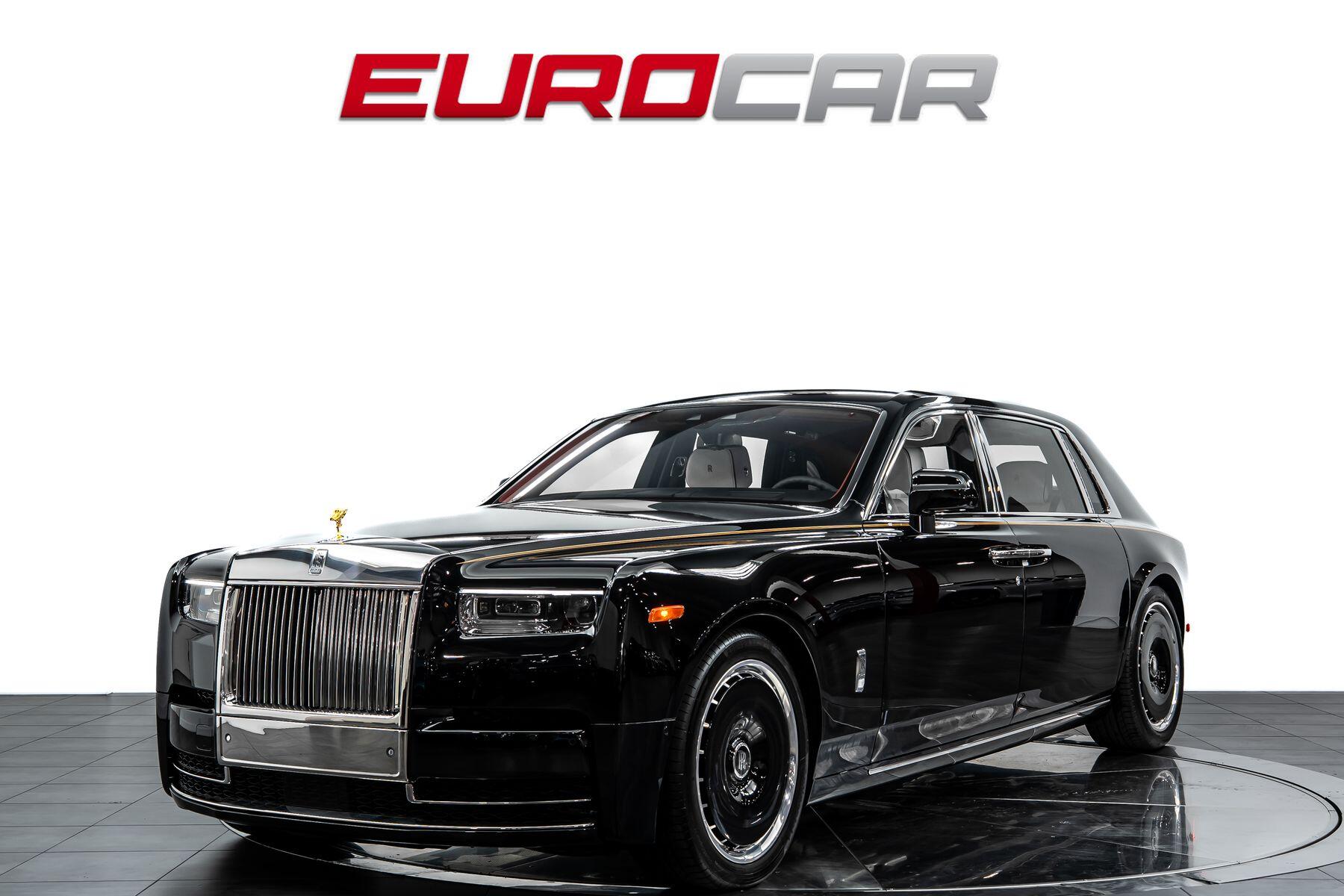 2023 Rolls-Royce Phantom EWB *CASCADE GOLD PASSENGER FASCIA*Image 1