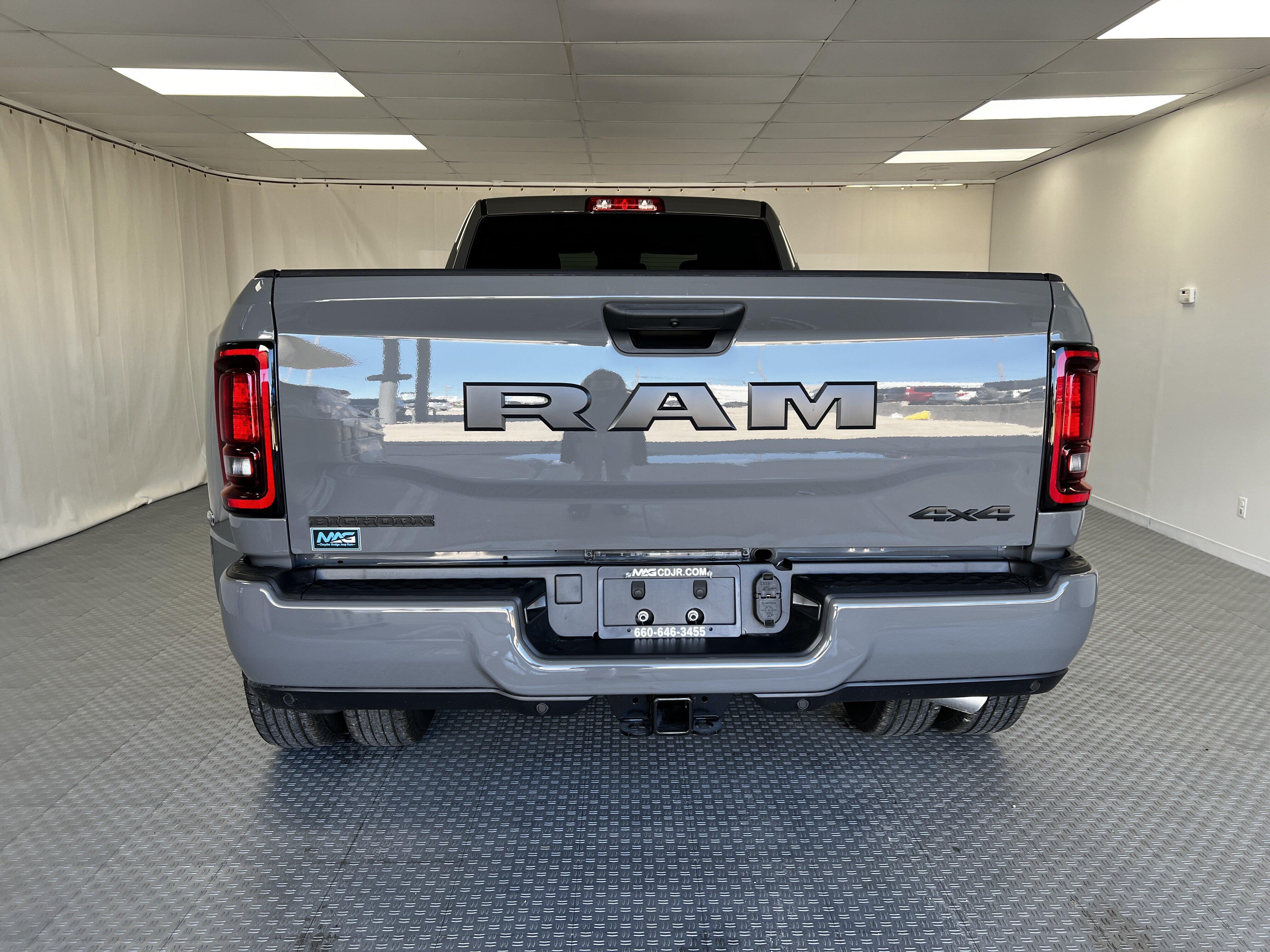 2027 RAM Ram 3500 Pickup Big Horn - Photo 6