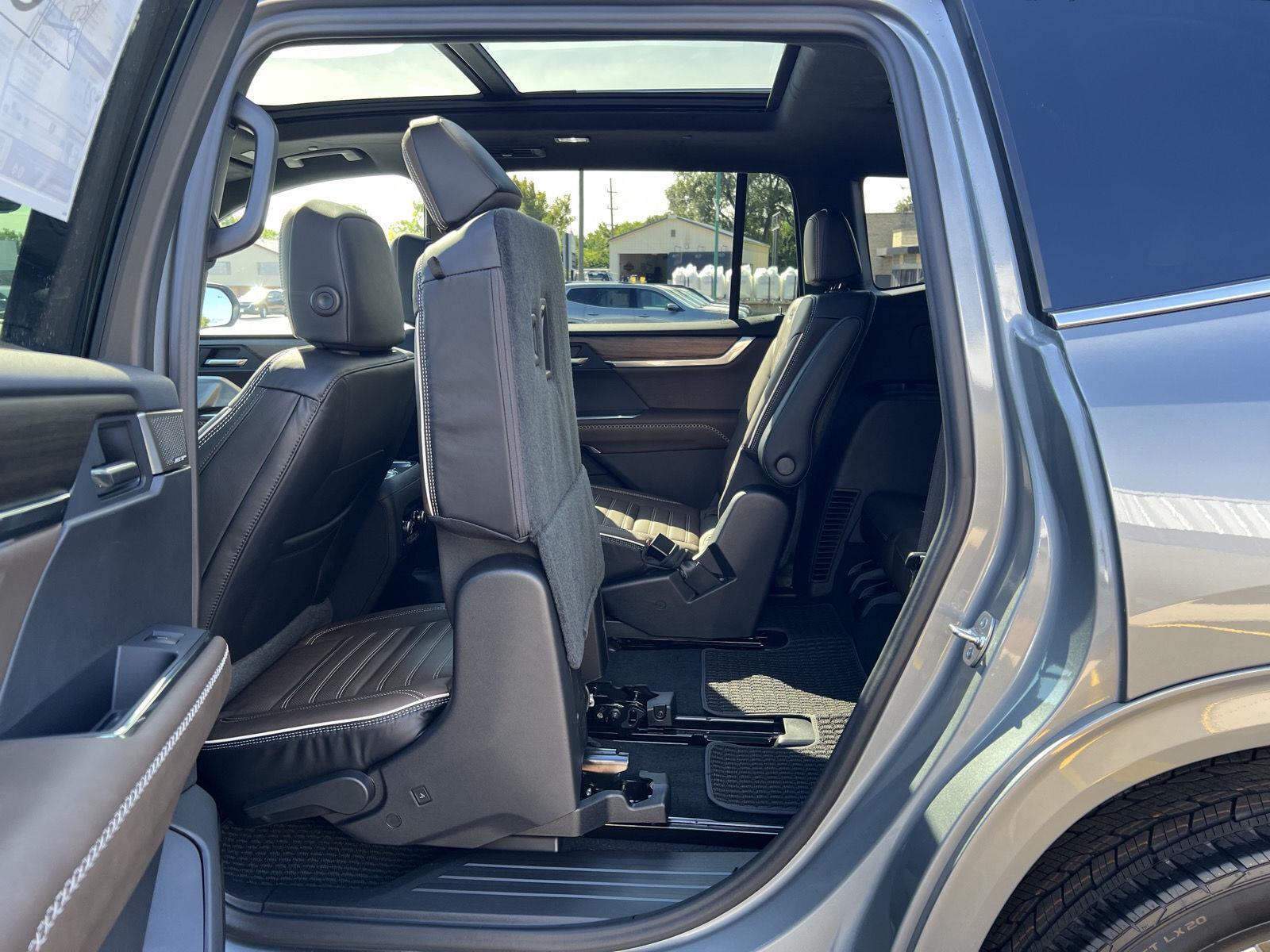 2027 GMC Acadia Denali Ultimate - Photo 55
