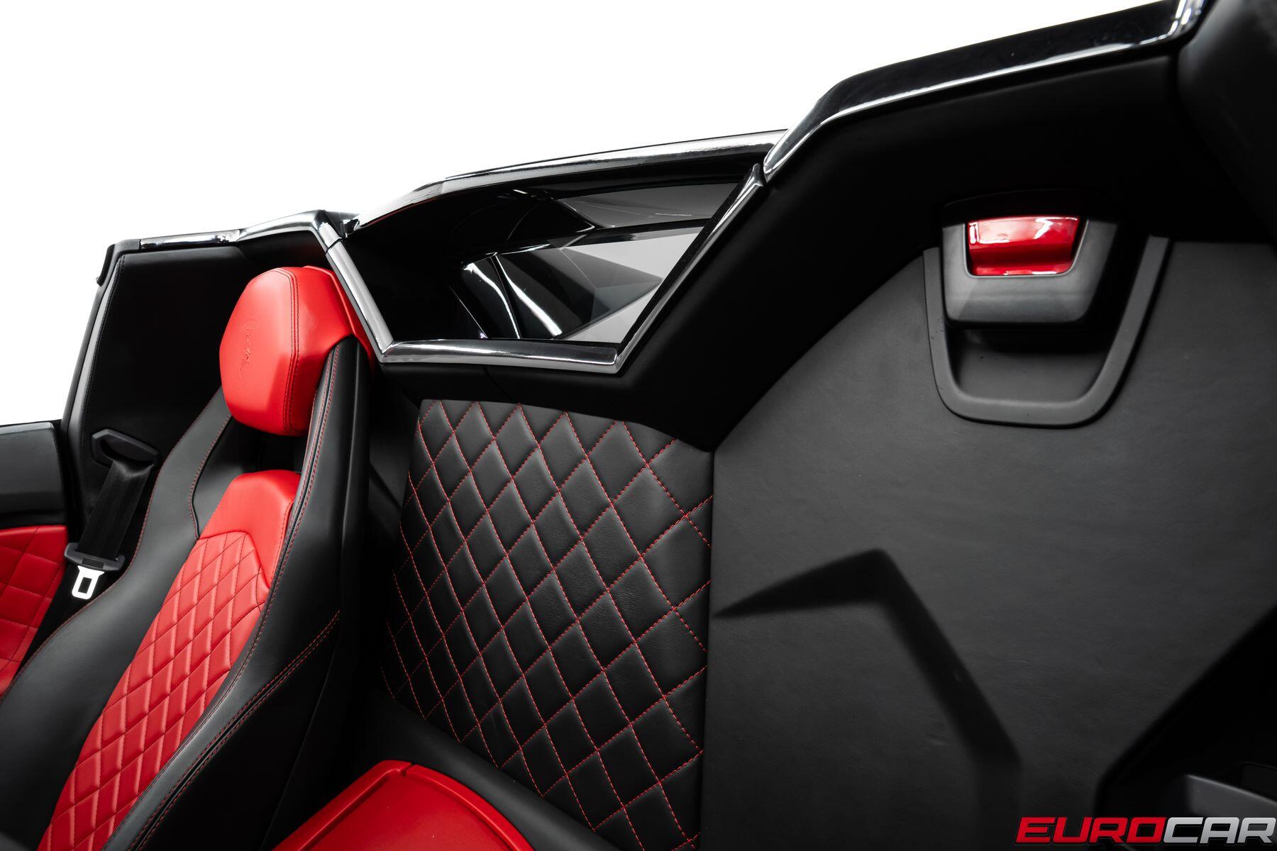 2015 Lamborghini Aventador Roadster LP 700 - 4 *HUGE CARBON OPTIONS * FRONT LIFT*Image 46