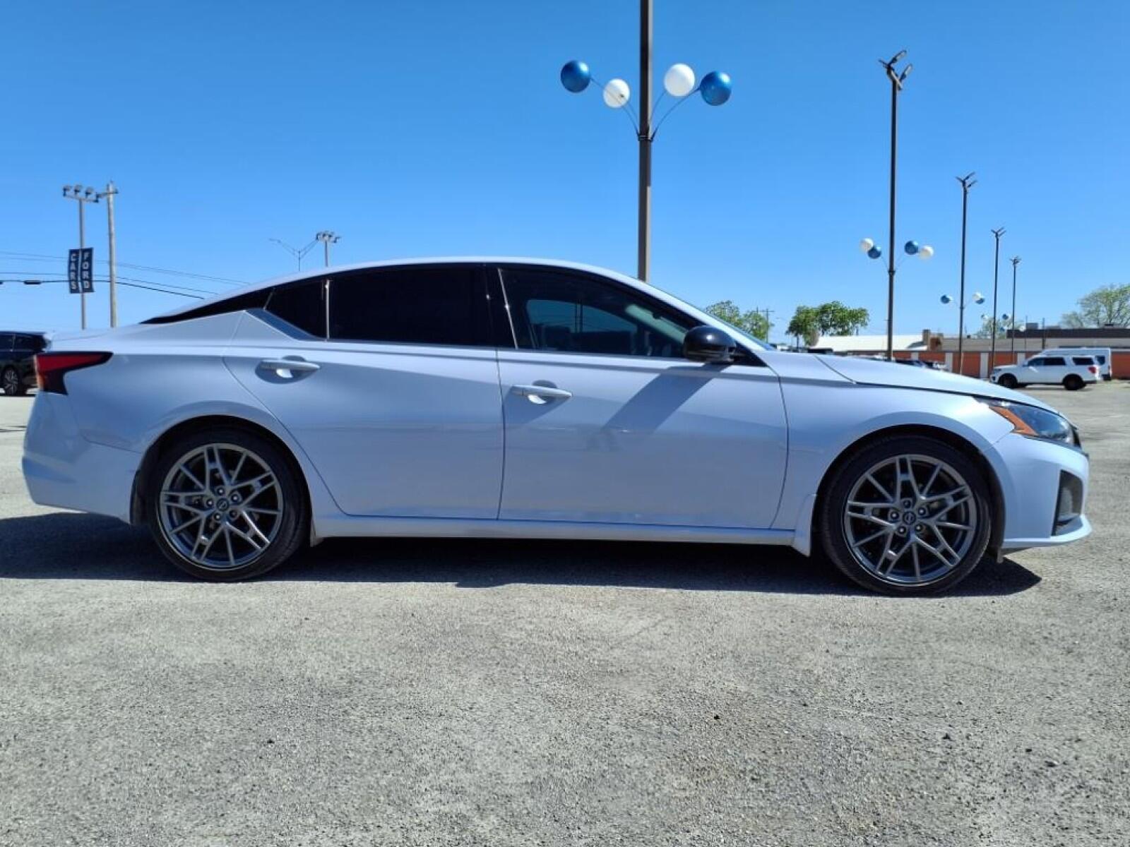 Used 2023 Nissan Altima SR with VIN 1N4AL4CV7PN424837 for sale in Uvalde, TX