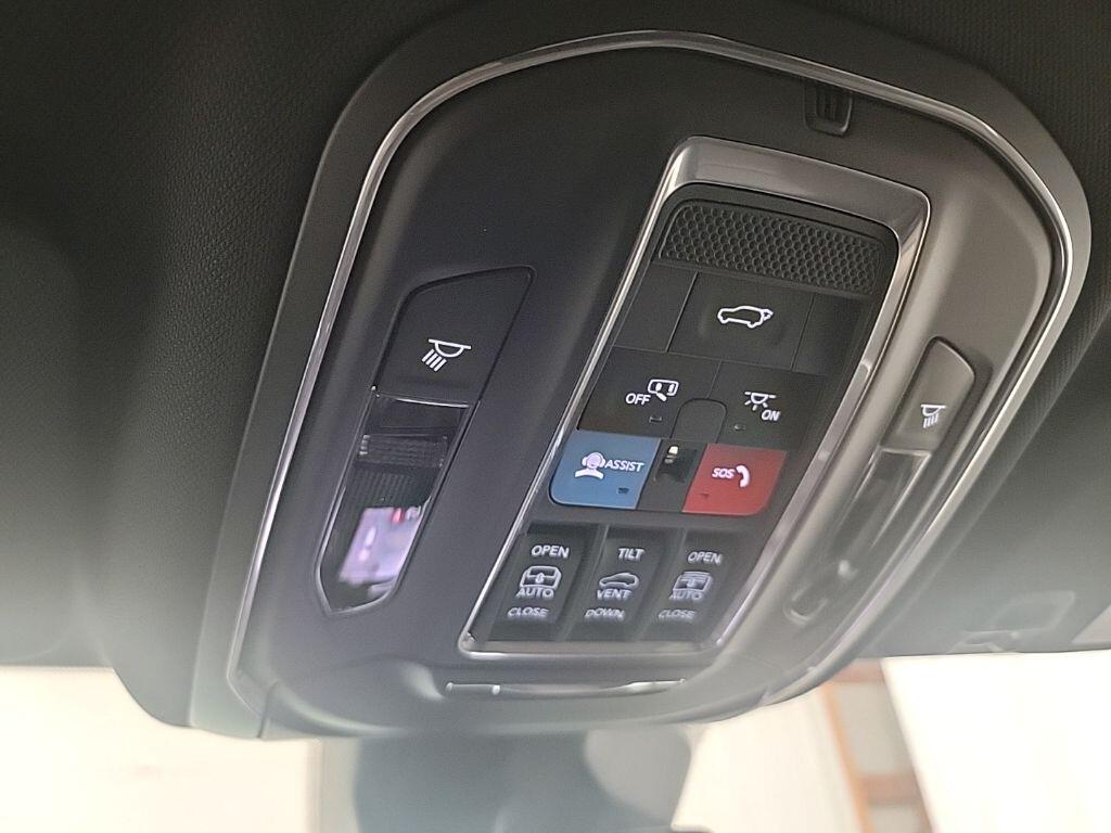 2025 Jeep Grand Cherokee L Limited - Photo 23