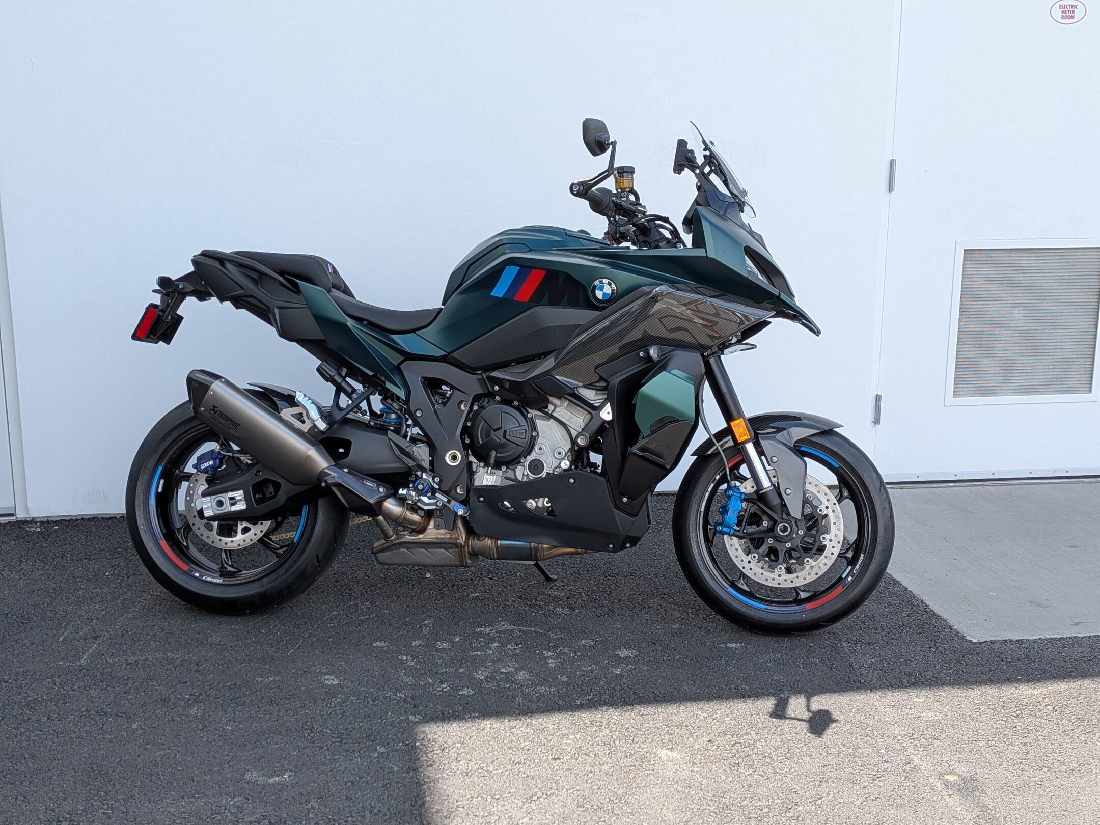 2026 BMW M 1000 XR