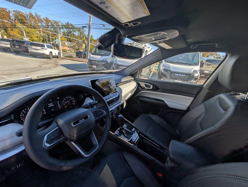 2026 Jeep Compass Limited - Photo 7