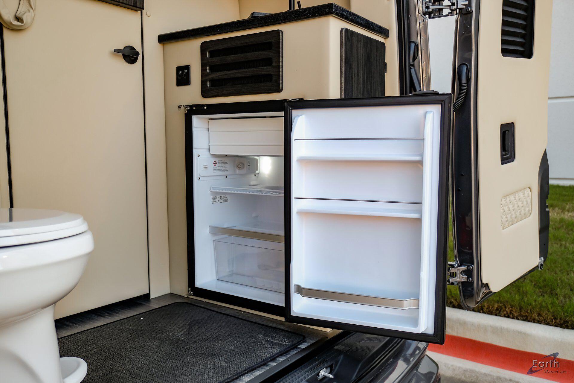 2025 Mercedes-Benz Sprinter Cargo Van Base - Photo 132