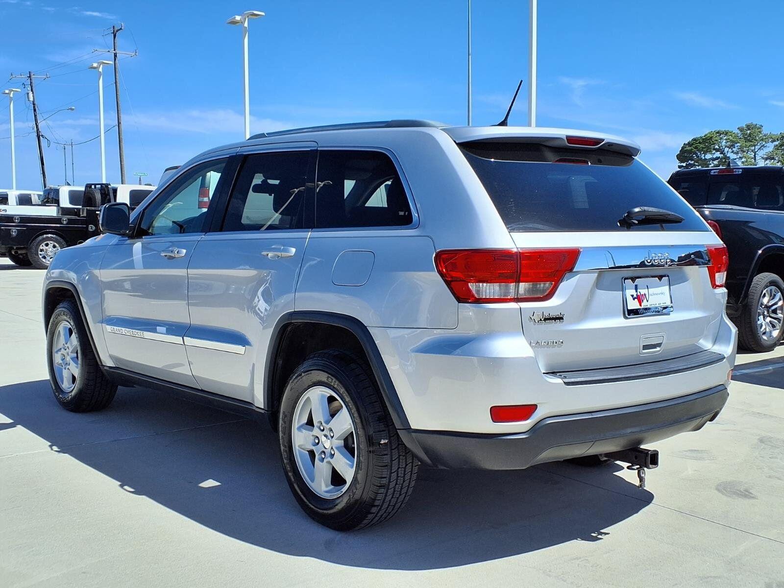 Used 2011 Jeep Grand Cherokee Laredo with VIN 1J4RS4GG9BC615556 for sale in Huntsville, TX