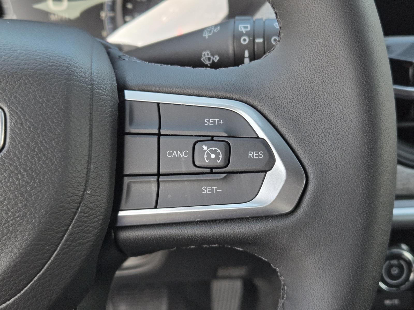 2025 Jeep Compass Latitude - Photo 18