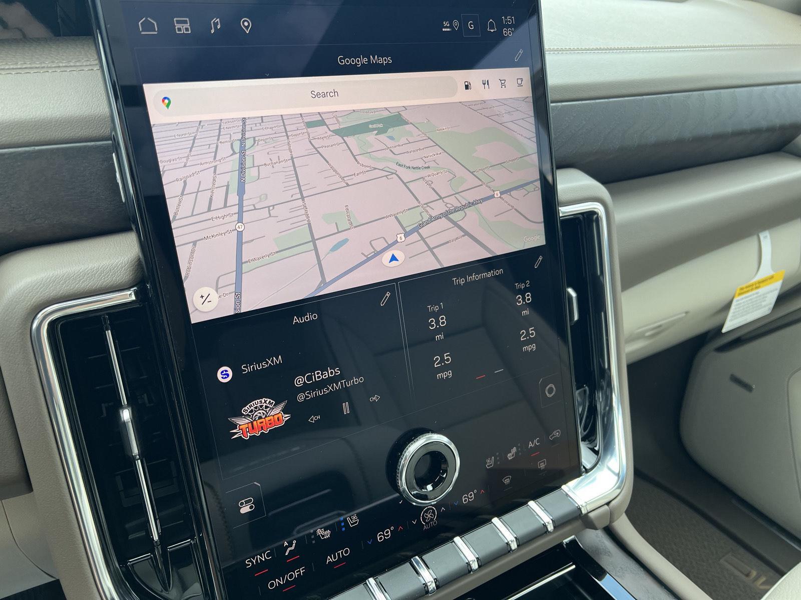 2026 GMC Yukon Denali - Photo 29