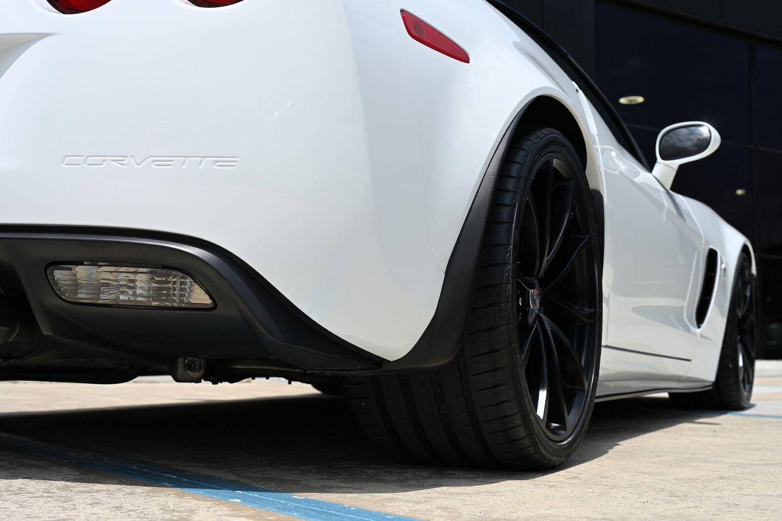 2013 Chevrolet Corvette 427 - Photo 35