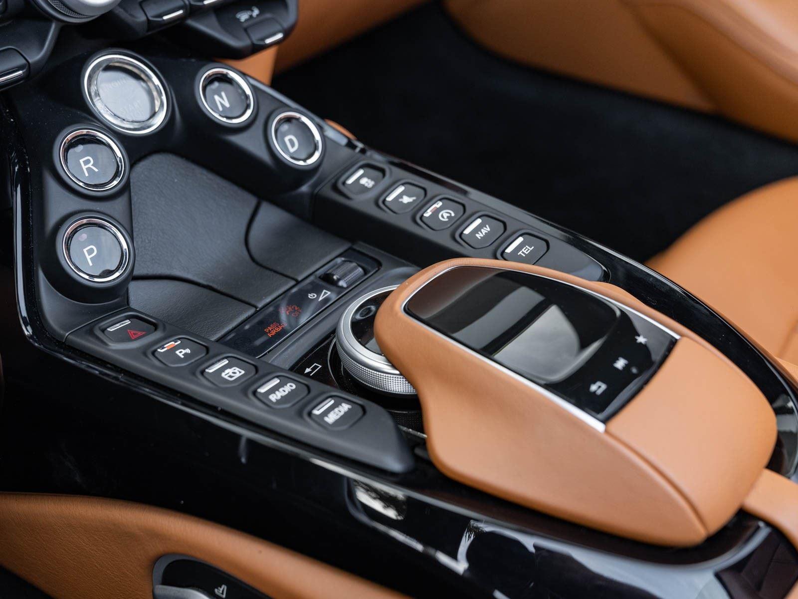 Used 2021 Aston Martin Vantage 