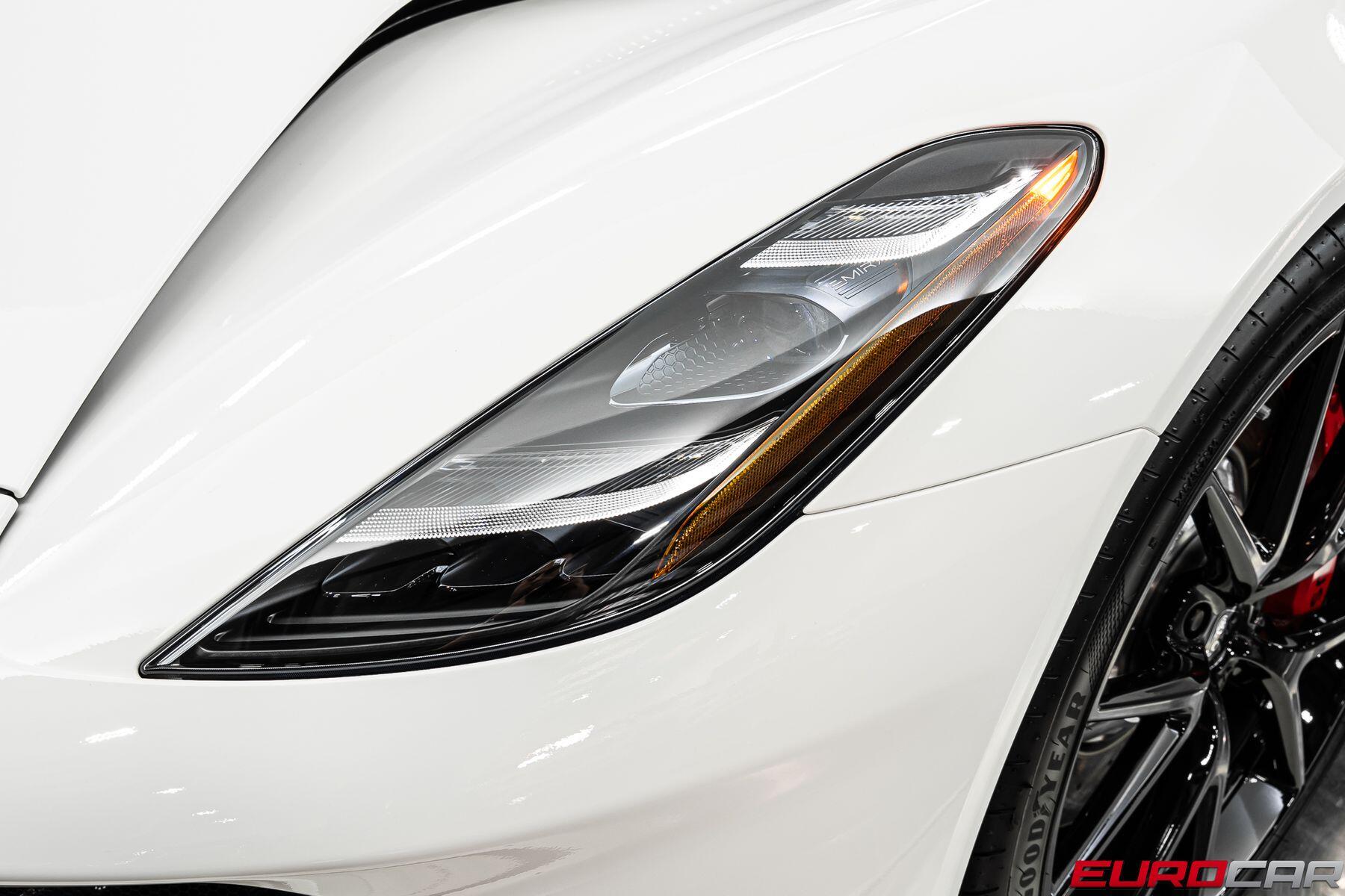 2026 Lotus Emira - Photo 11