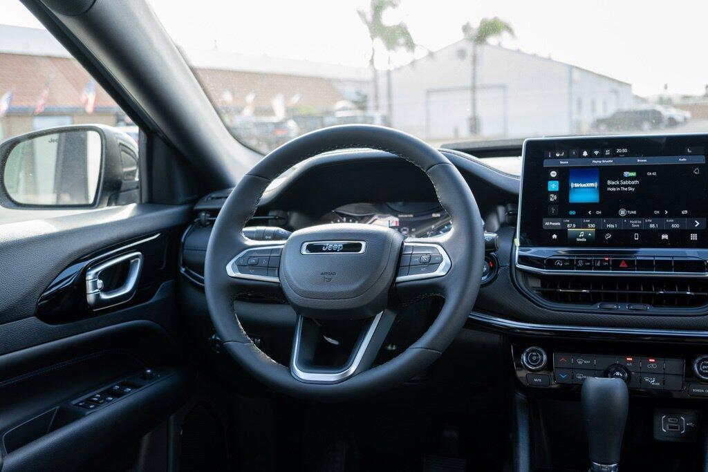 2026 Jeep Compass Latitude Altitude - Photo 18