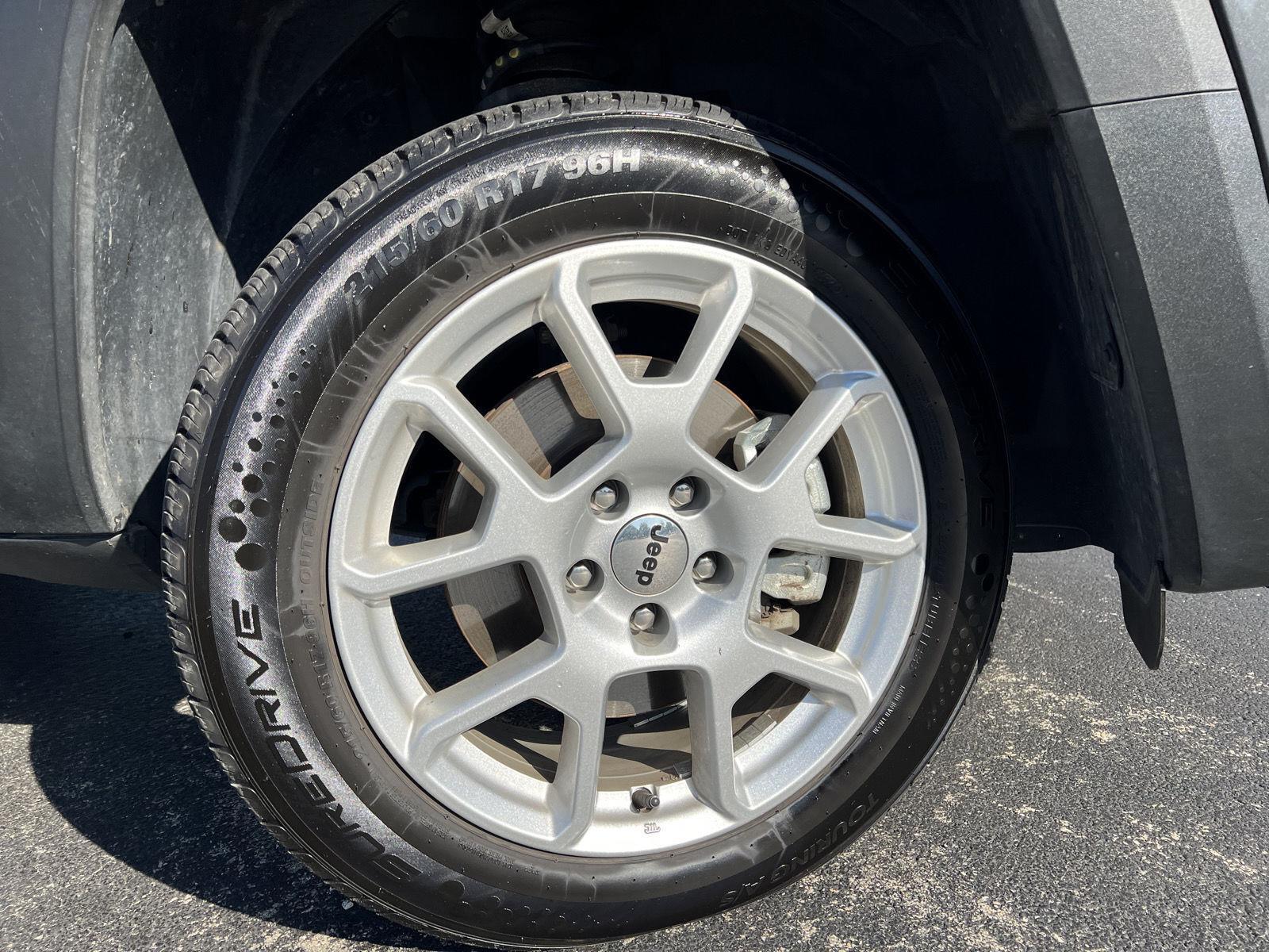 Used 2023 Jeep Renegade Latitude with VIN ZACNJDB11PPP67597 for sale in Morris, IL