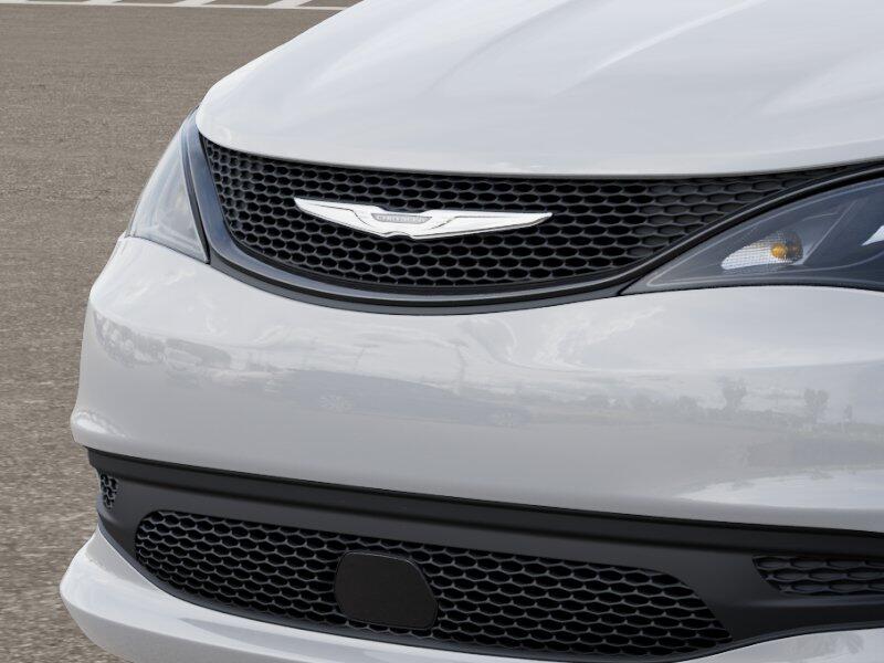 2026 Chrysler Voyager LX - Photo 7