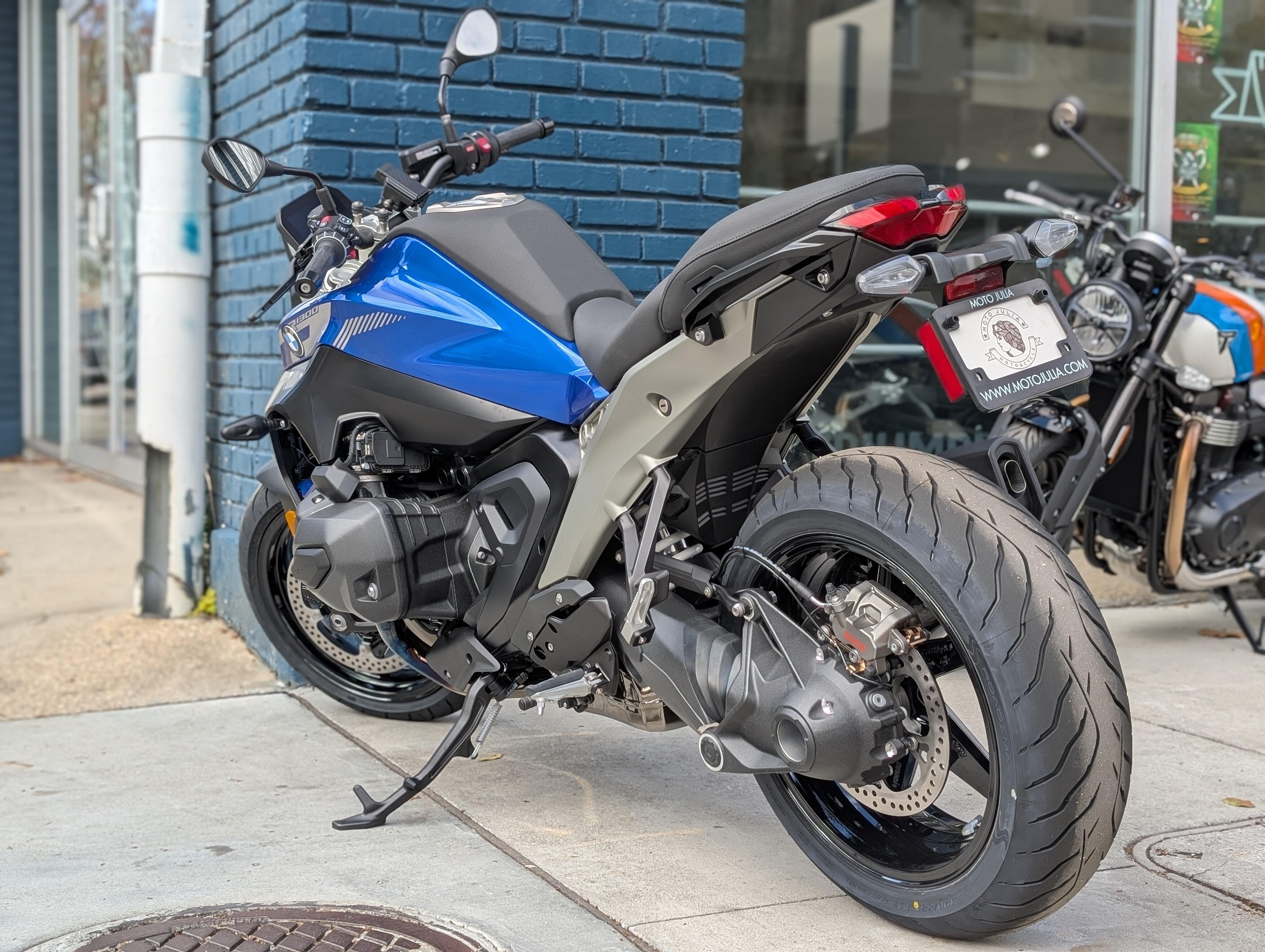 New 2026 BMW R1300R 