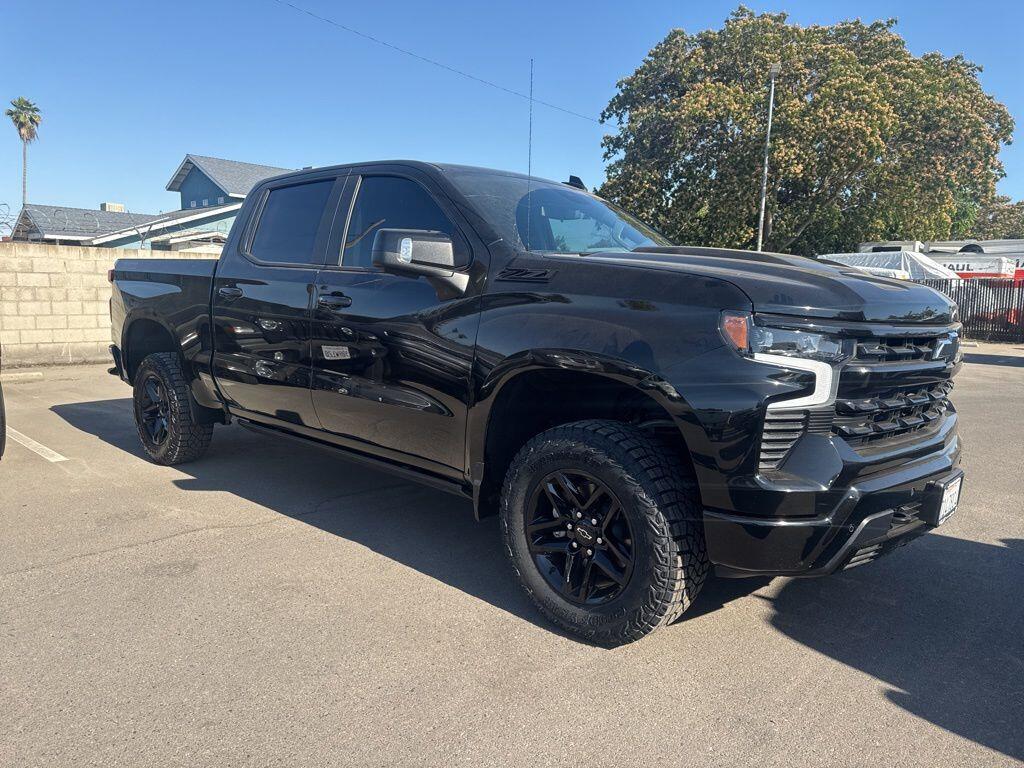 2025 Chevrolet Silverado 1500 LT Trail Boss 4X4 Crew Cab Short Box's photo
