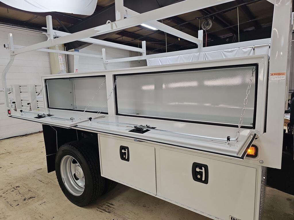 2026 RAM 5500 Chassis 5500 Tradesman Chassis Crew Cab 4x4 84' Ca