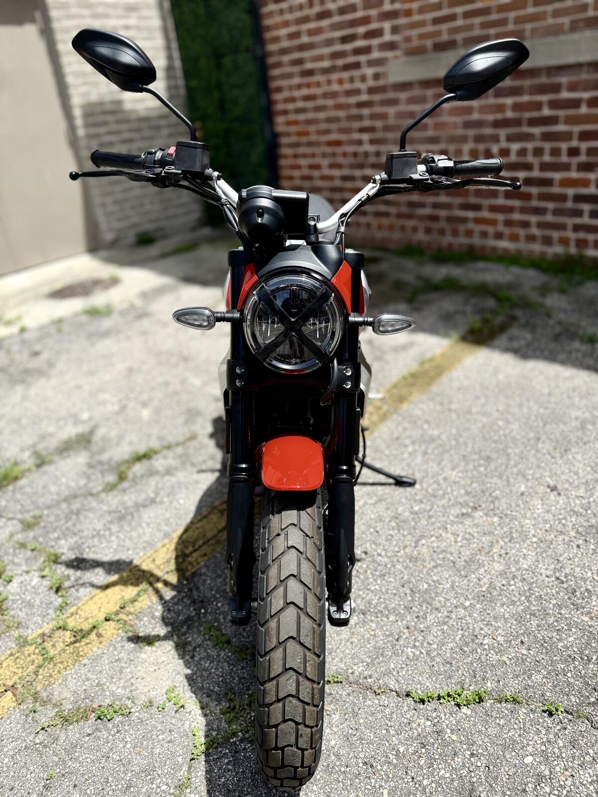 New 2024 Ducati SCRAMBLER ICON 