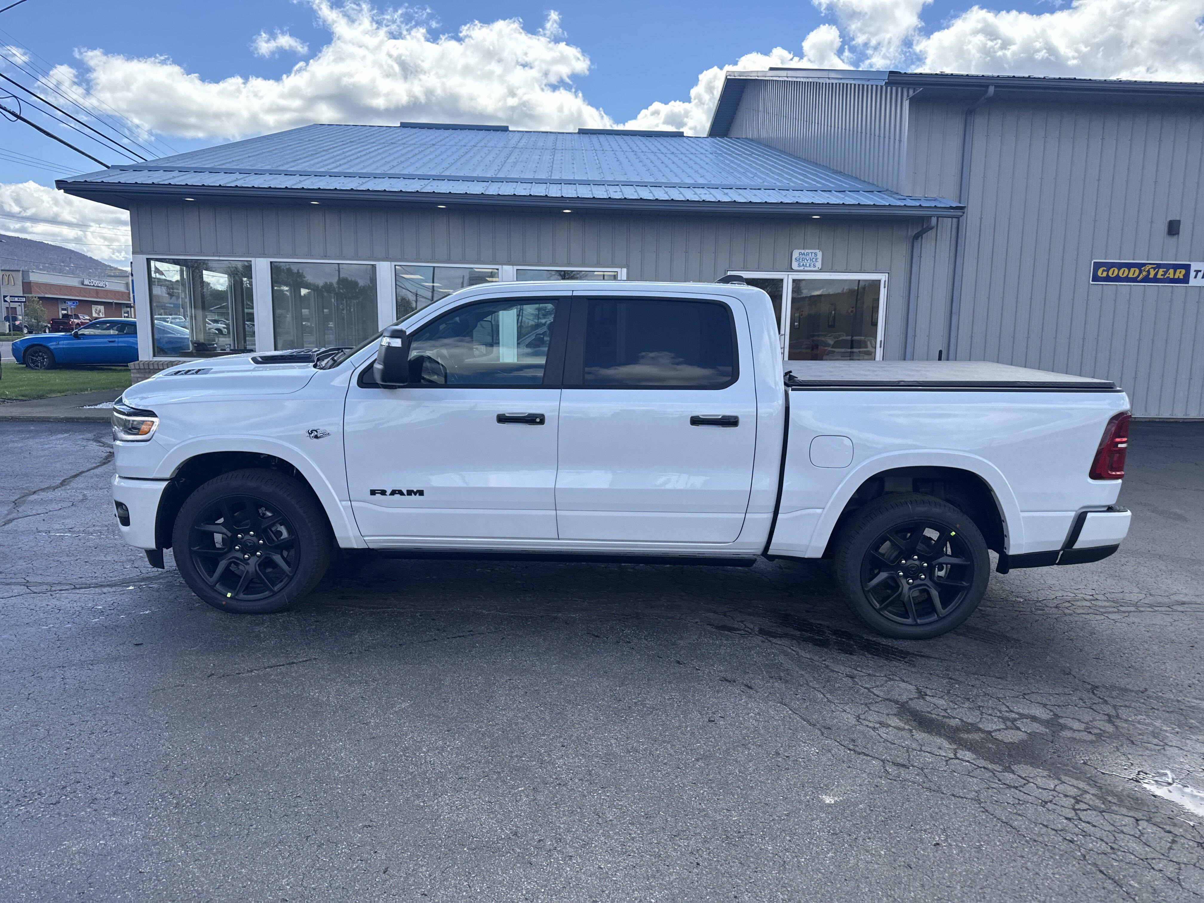 2026 RAM 1500 1500 Limited Crew Cab 4x4 5'7' Box