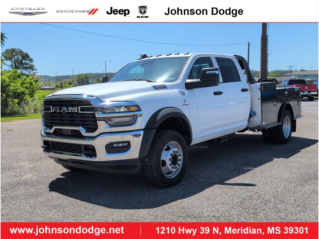 2026 RAM 4500 Tradesman 4X4 Crew Cab DRW 173" WB's photo